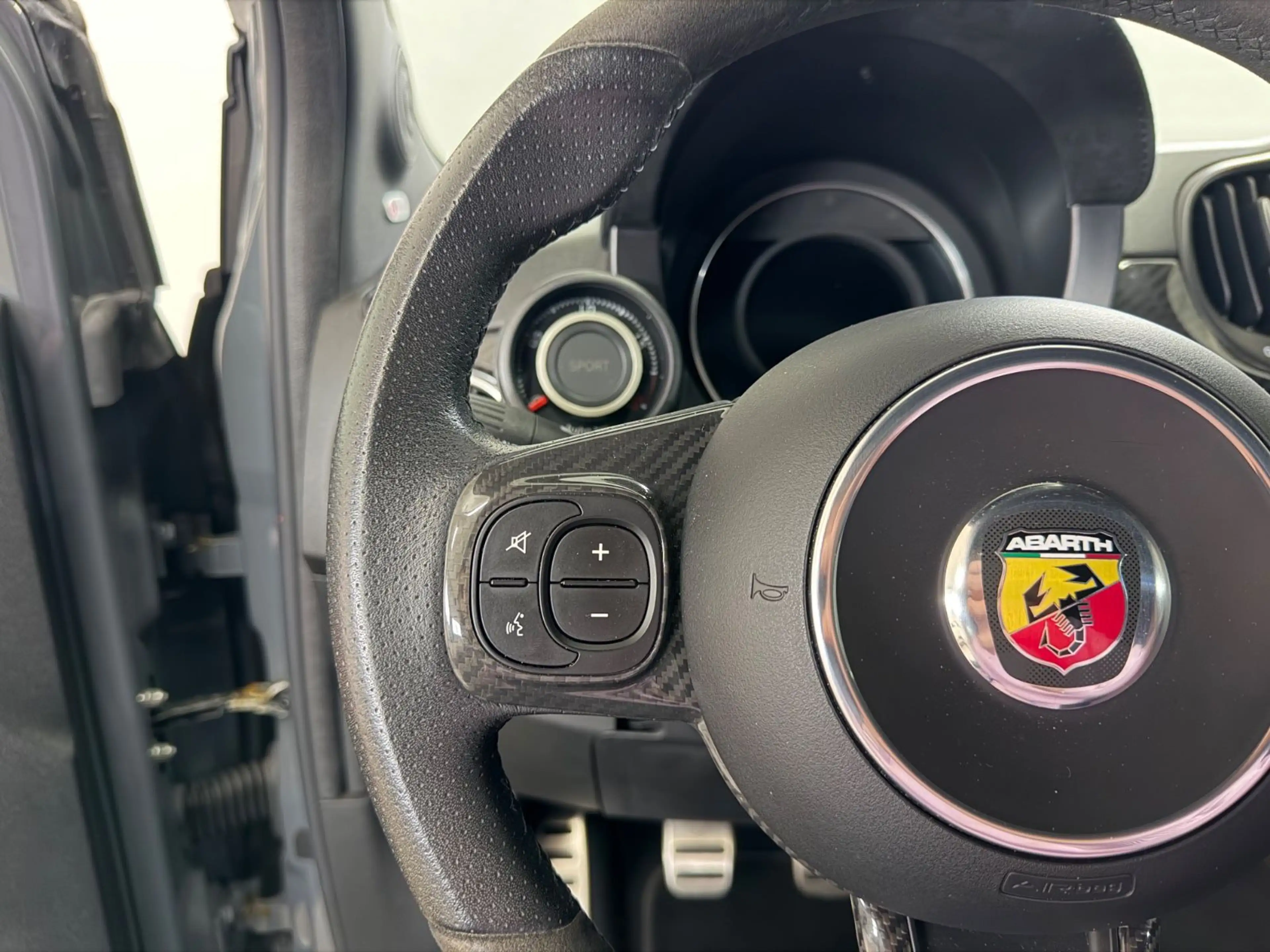 Abarth 500 595 Competizione Carbon|Beats|Bi-Xenon #cool — photo 13