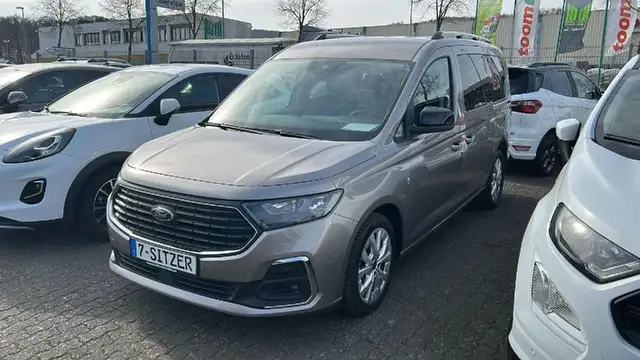 Ford Grand Tourneo Connect Titanium
