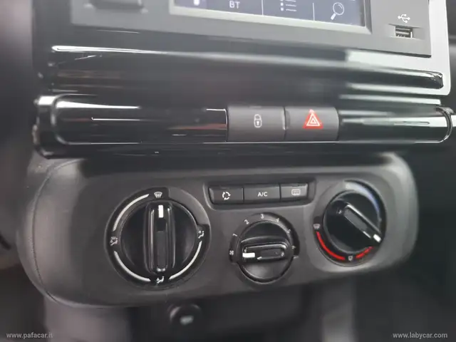 Citroen C3 view 14