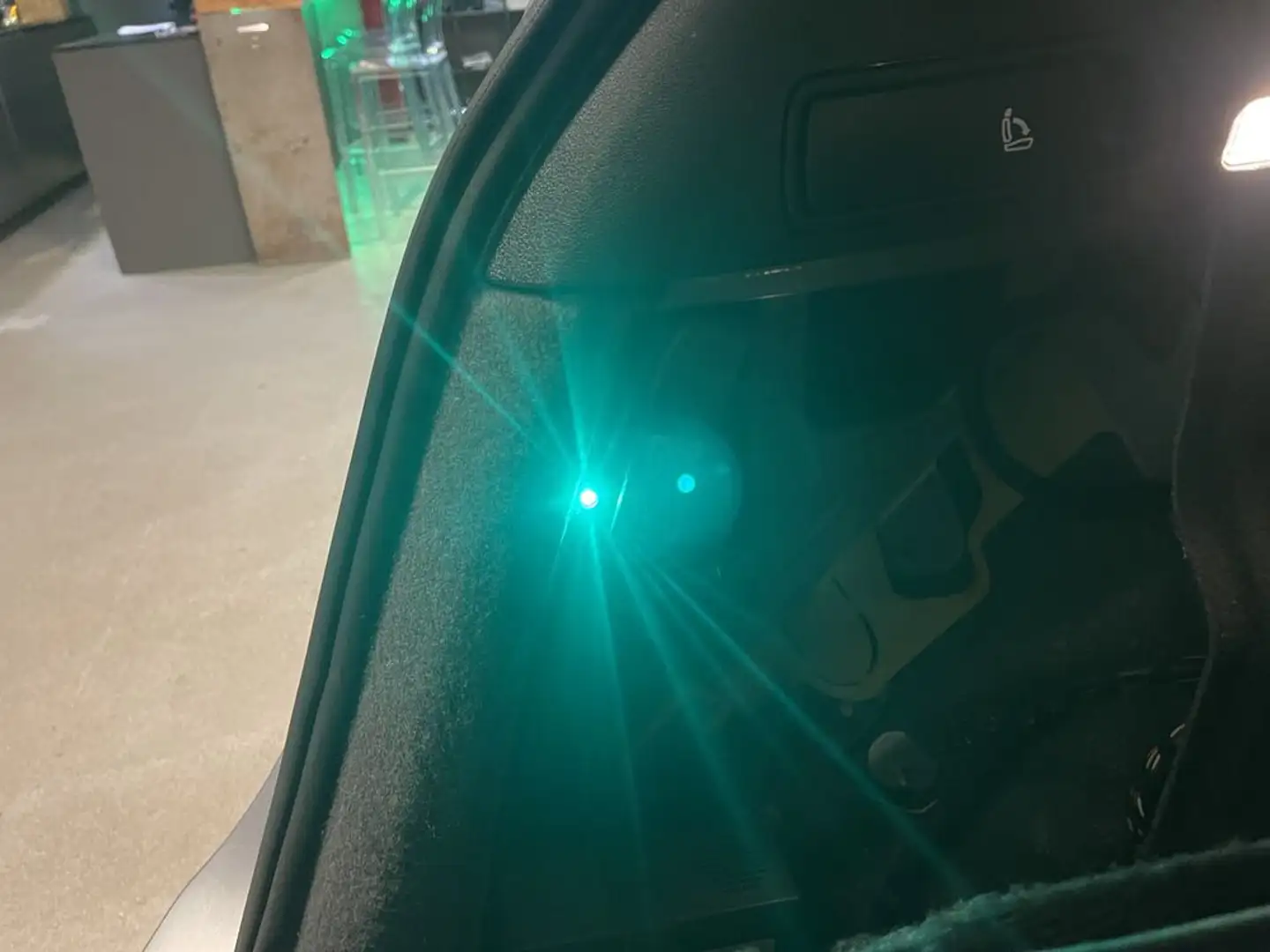 Audi Q5 2.0 TDI quattro (105kW) Grau - 2