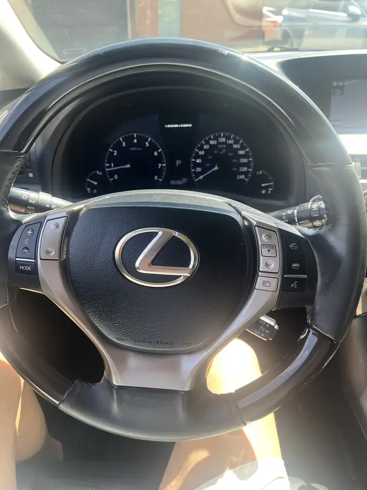 Lexus RX photo Lexus RX