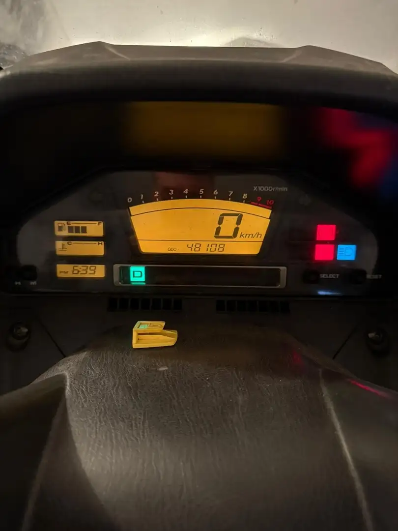 Suzuki Burgman 650 Schwarz - 2