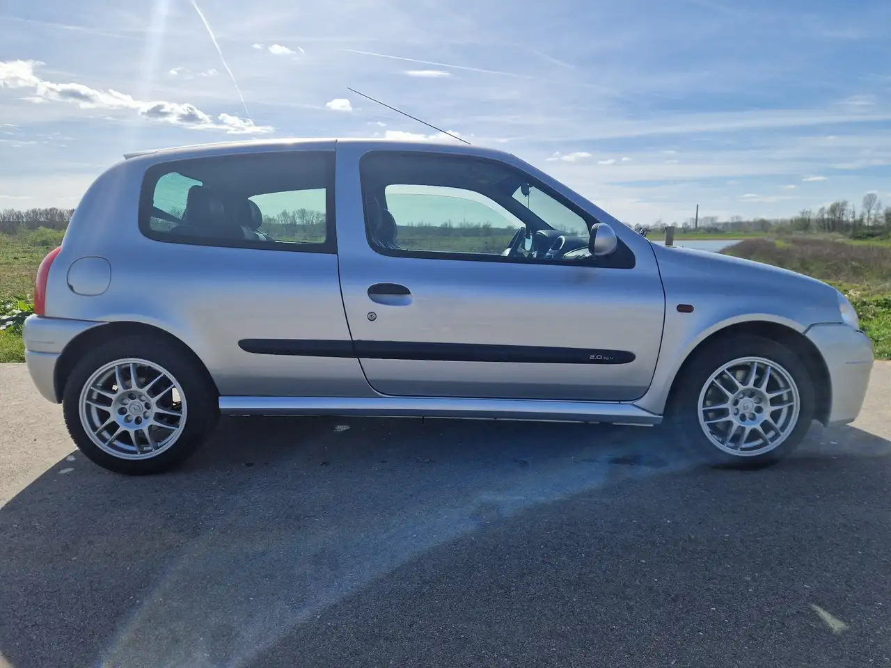 Renault Clio 2.0-16V RS, foto 4