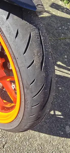 KTM 890 Duke R - foto 7