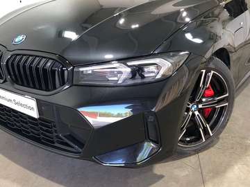 330e xDrive Touring