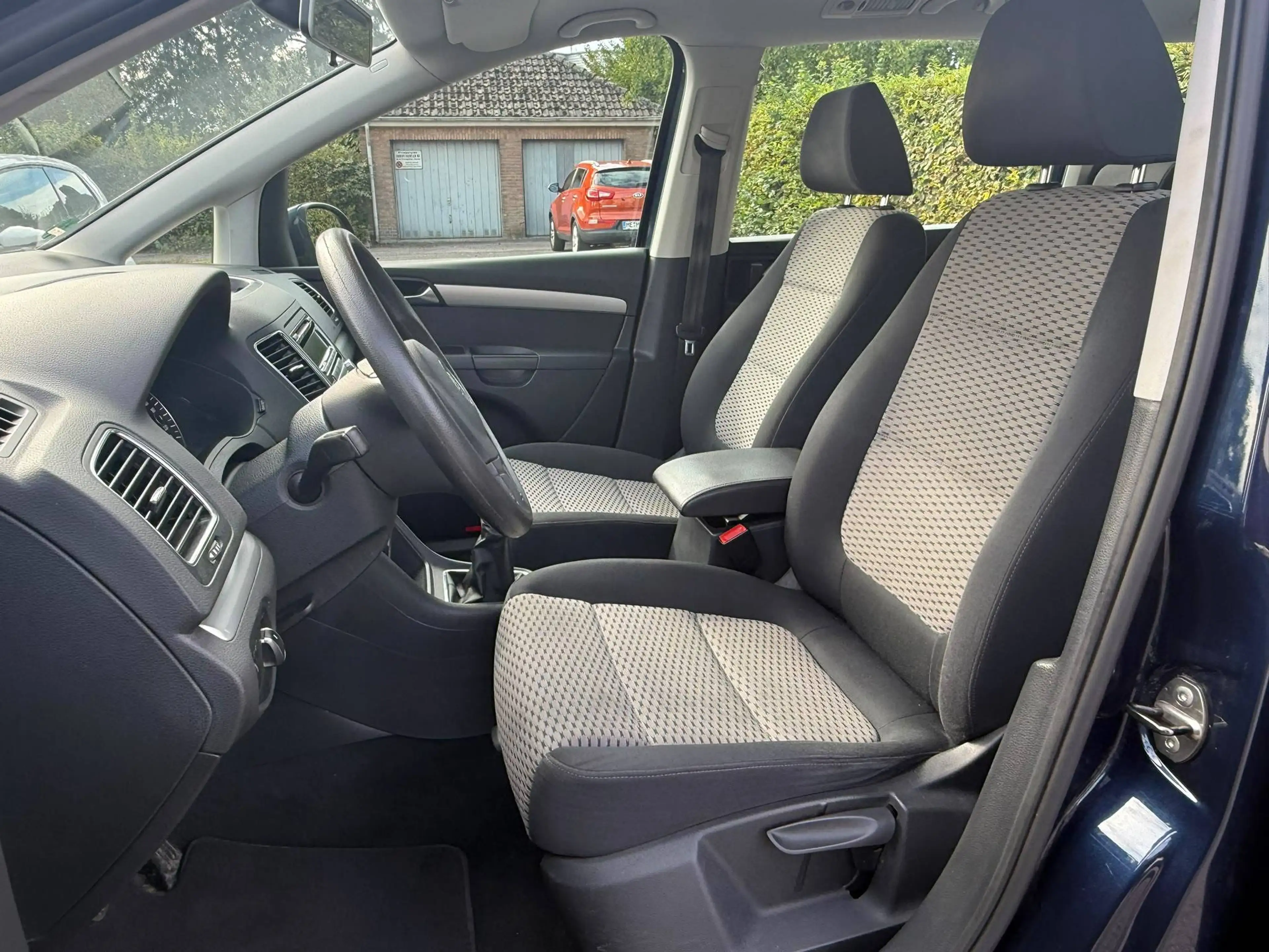 Volkswagen Sharan Trendline BMT Klima*SHZ*Steuerkette u. Kupplung gewechselt — photo 12