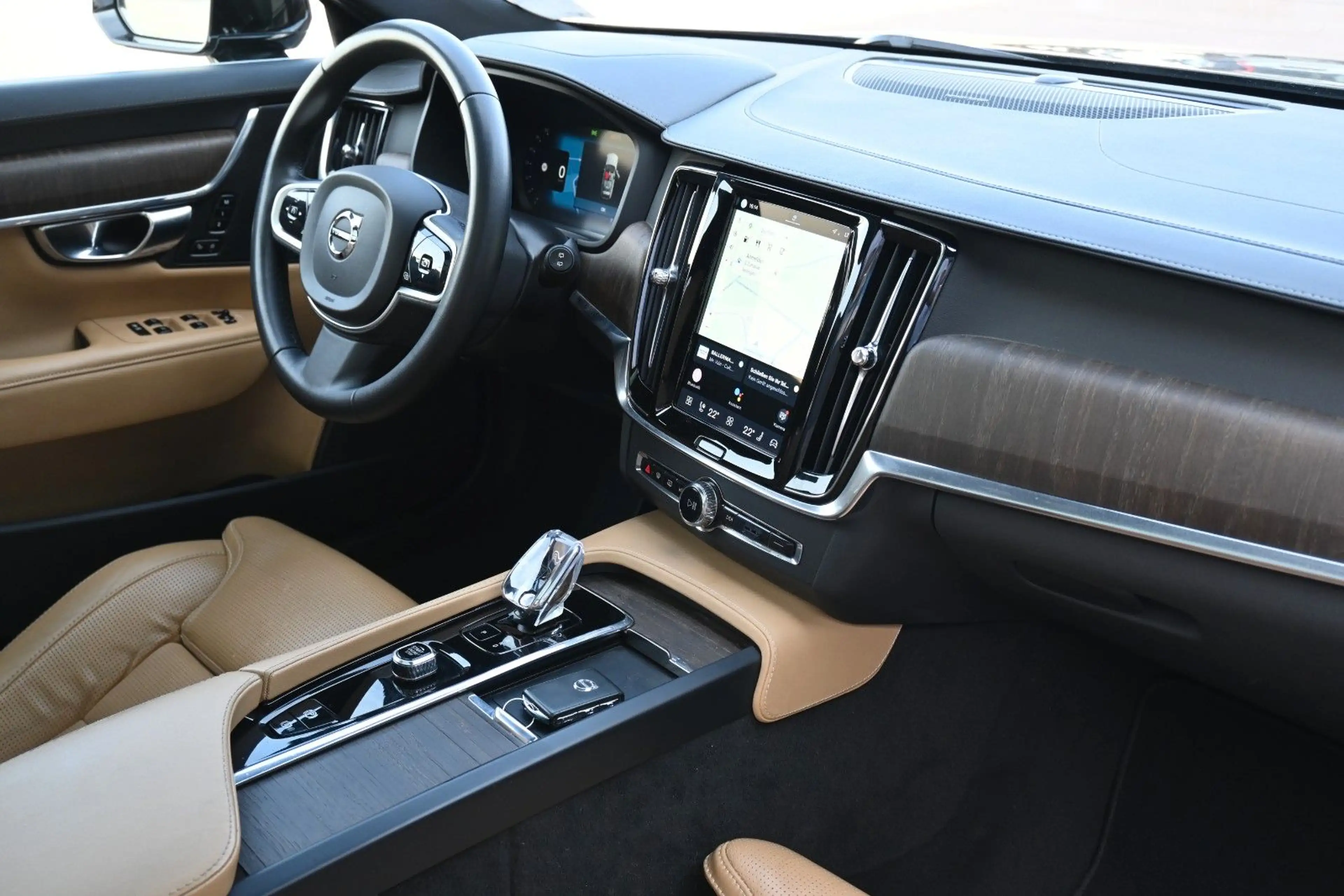 Volvo V90 B4 D Plus Bright*STDHZG*360°*PANO*ACC*AHK — photo 13