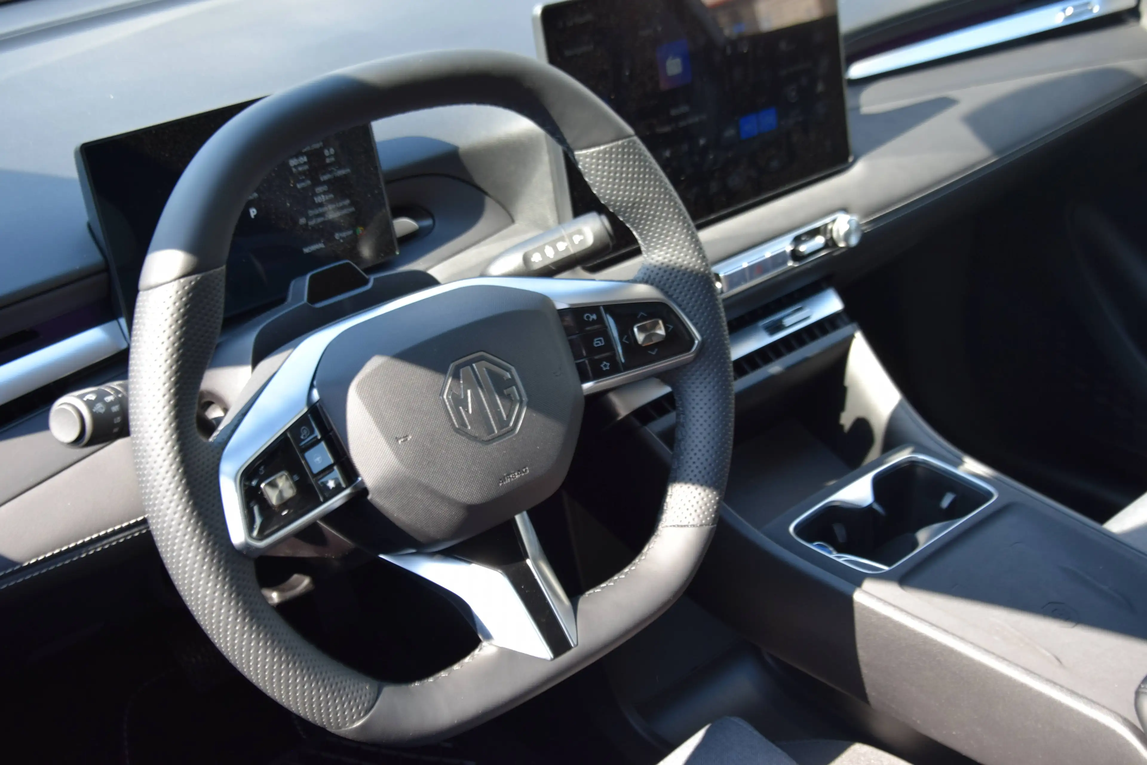 MG MG4 Urban 54kWh — photo 13