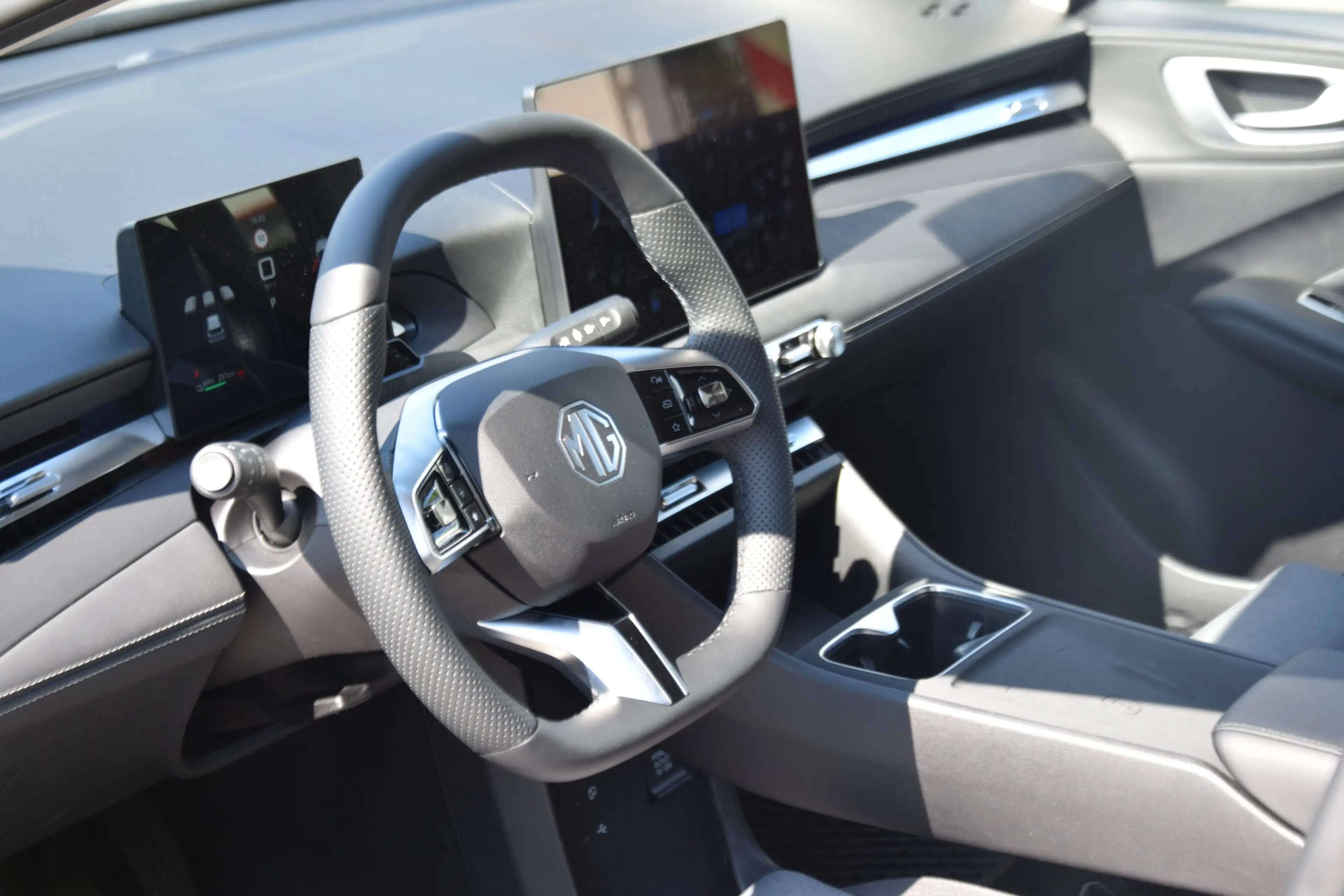 MG MG4 Urban 54kWh — photo 15