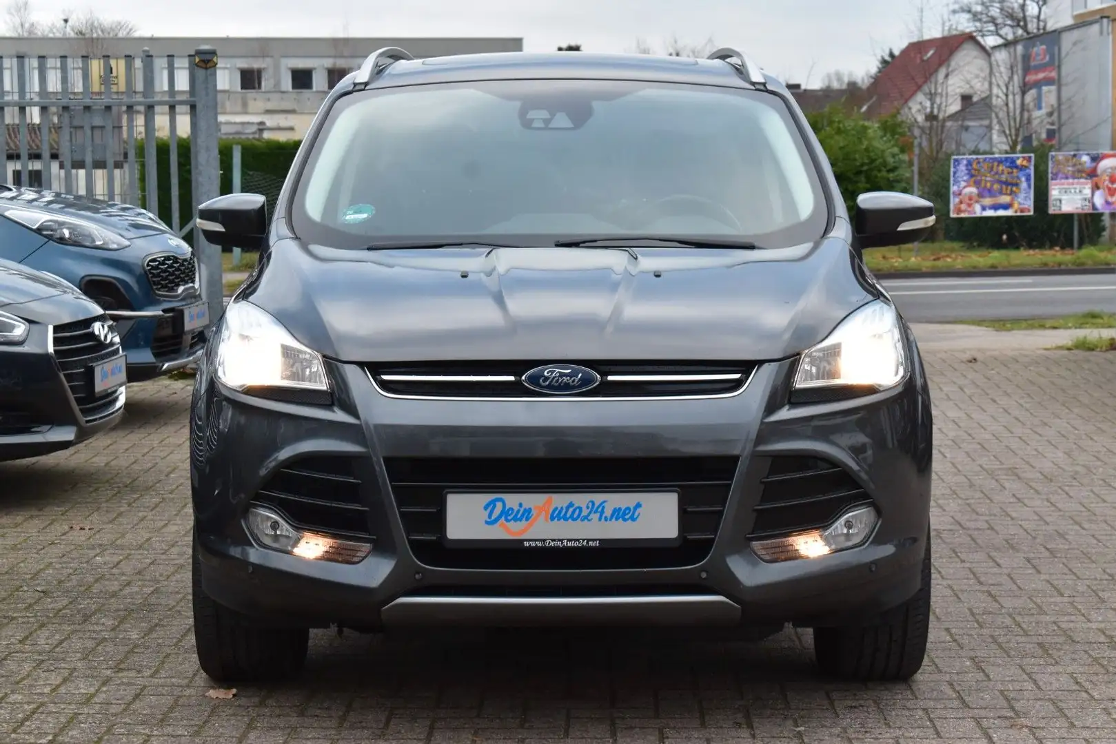 Ford Kuga Titanium 2.0TDCI Panorama|Navi|Si-Hzg|Tempo Grau - 2