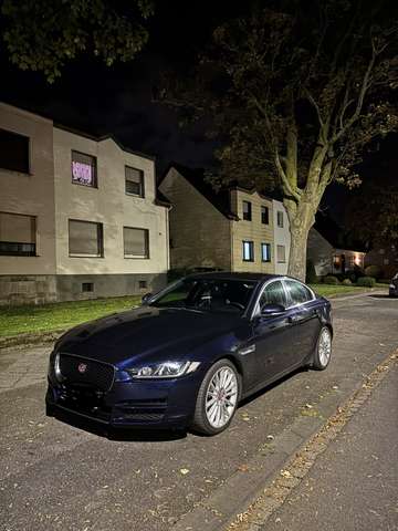 Imagine Jaguar XE XE Diesel 20d R-Sport