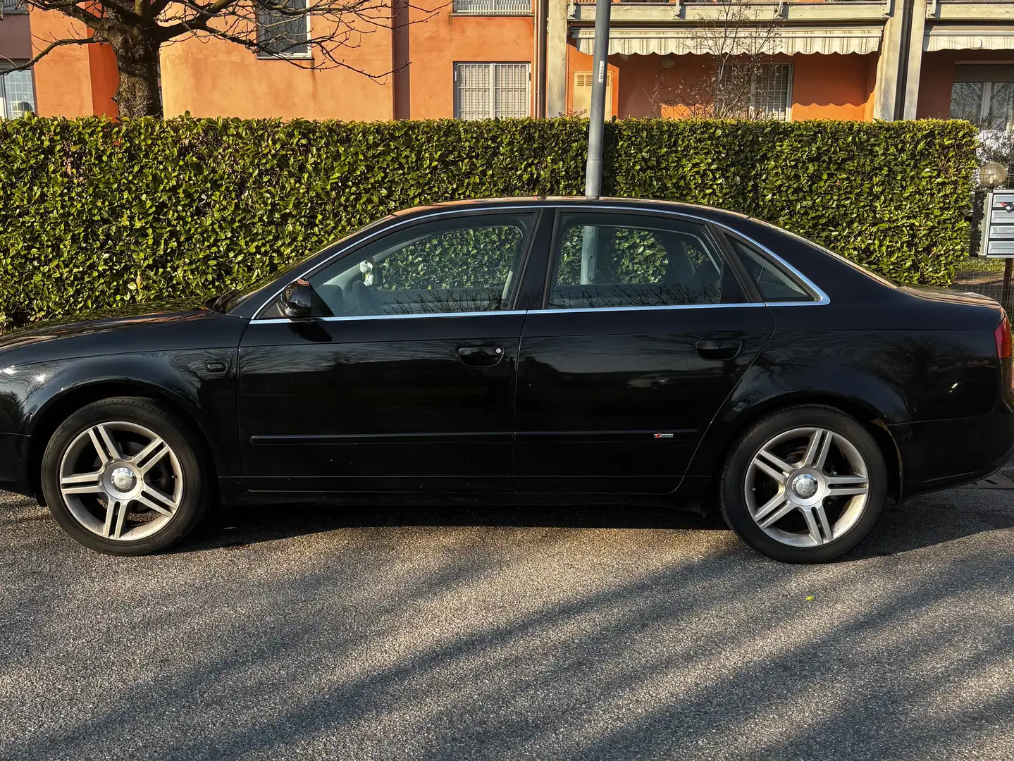 Audi A4 A4 III 2006 Berlina 2.0 tdi quattro fap Nero - 2