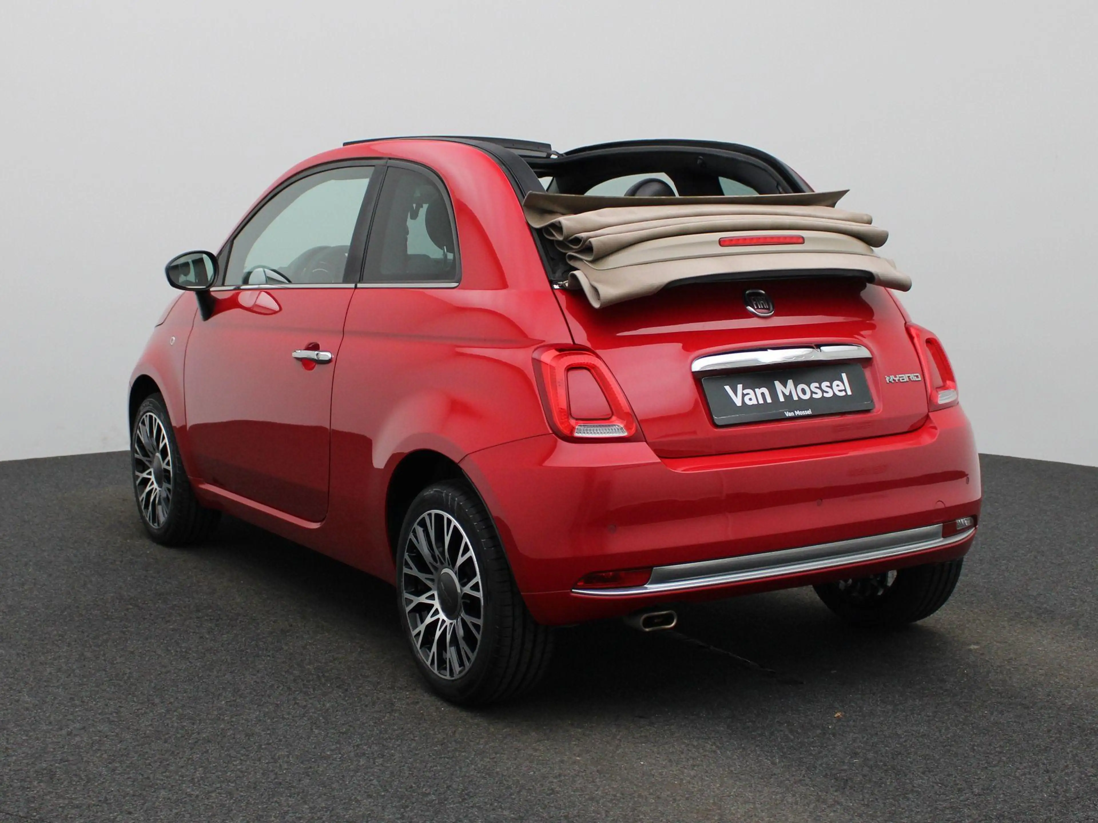 Fiat 500C 1.0 Hybrid 70 Dolcevita — photo 2