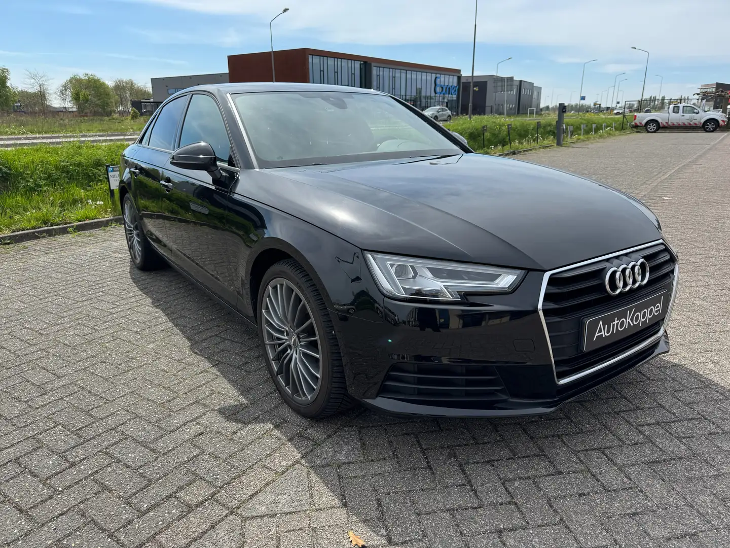 Audi A4 35 Tfsi Pro Line (2.0) 150pk S Tronic Negro - 1