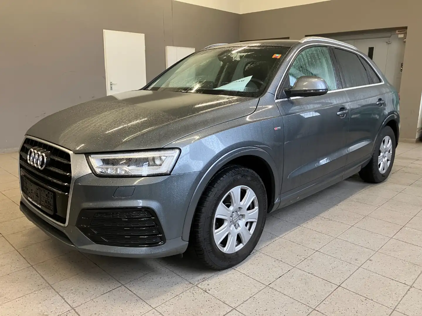 Audi Q3 2.0 TDI Sport qu. S-tr. 2x S-Line*AHK*NAV*LED Grigio - 2
