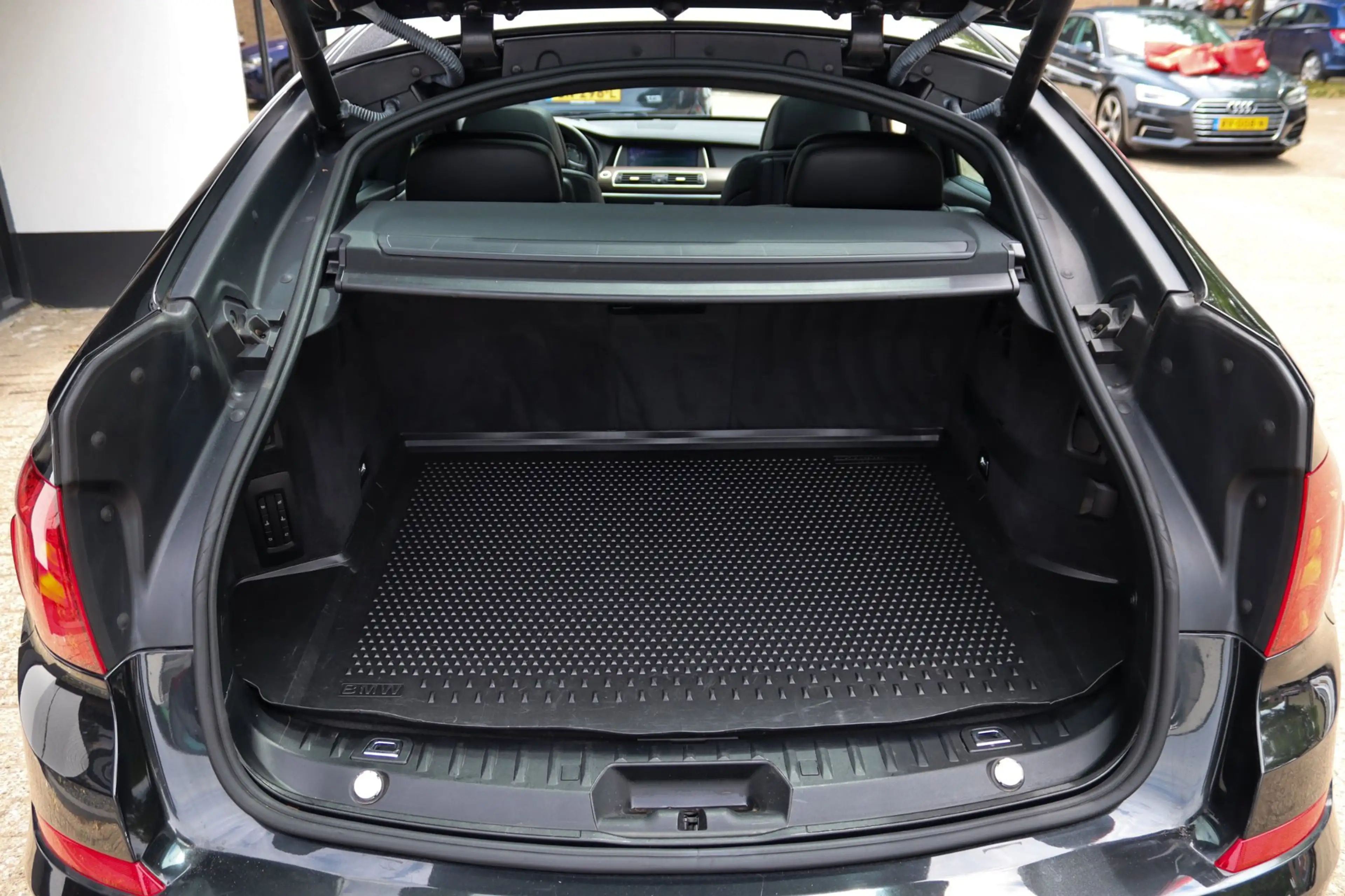 BMW 535 5-serie Gran Turismo 535i PANO MASSAGE ACC ALLE OP — photo 10