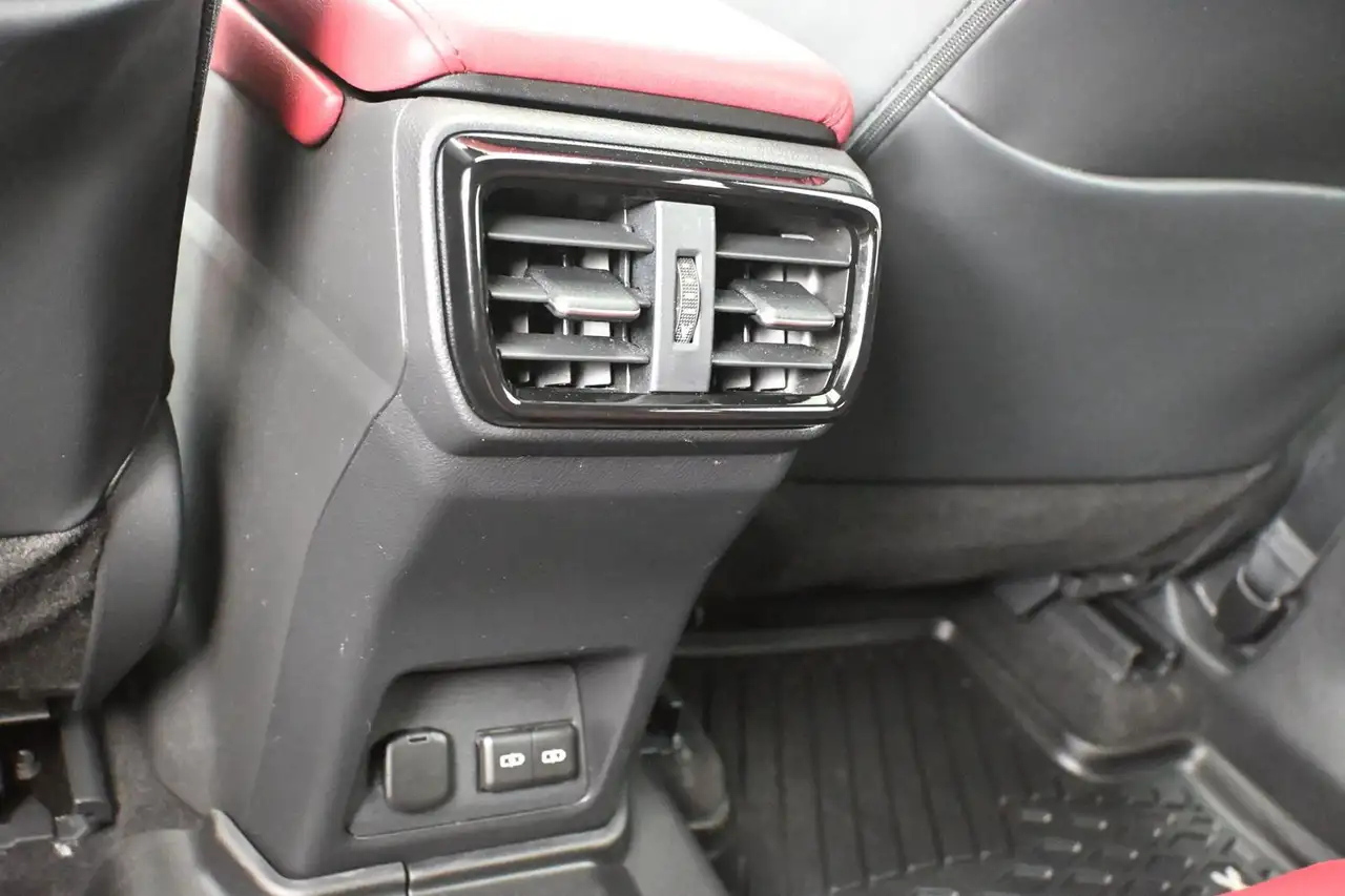 Lexus NX снимка Lexus NX