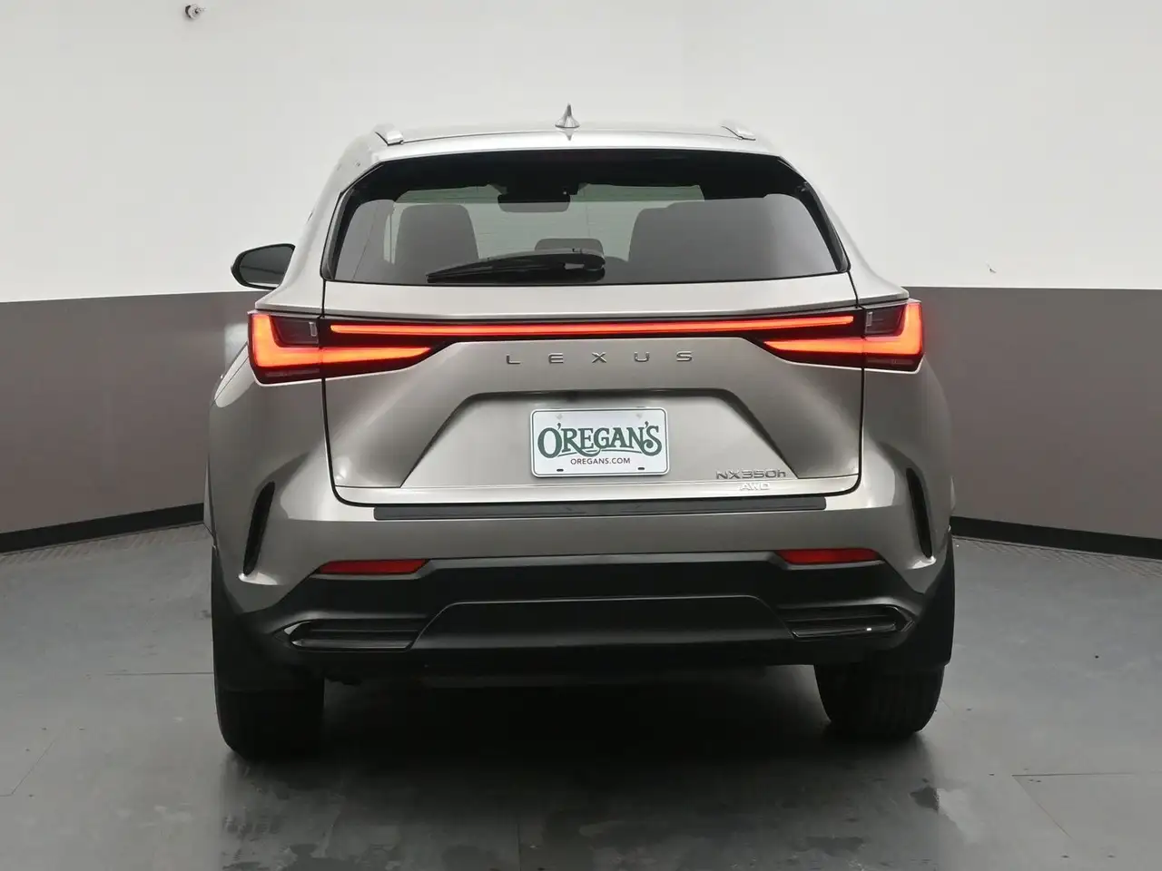 Lexus NX снимка Lexus NX