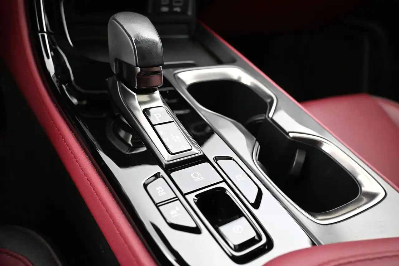 Lexus NX снимка Lexus NX