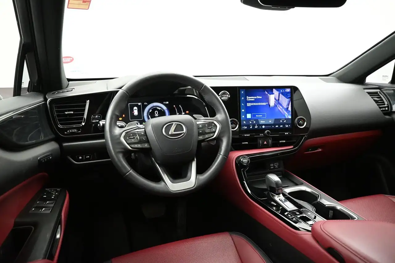 Lexus NX снимка Lexus NX