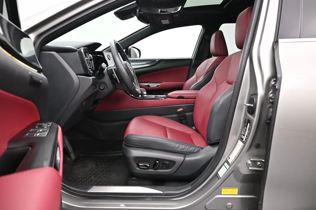 Lexus NX снимка Lexus NX
