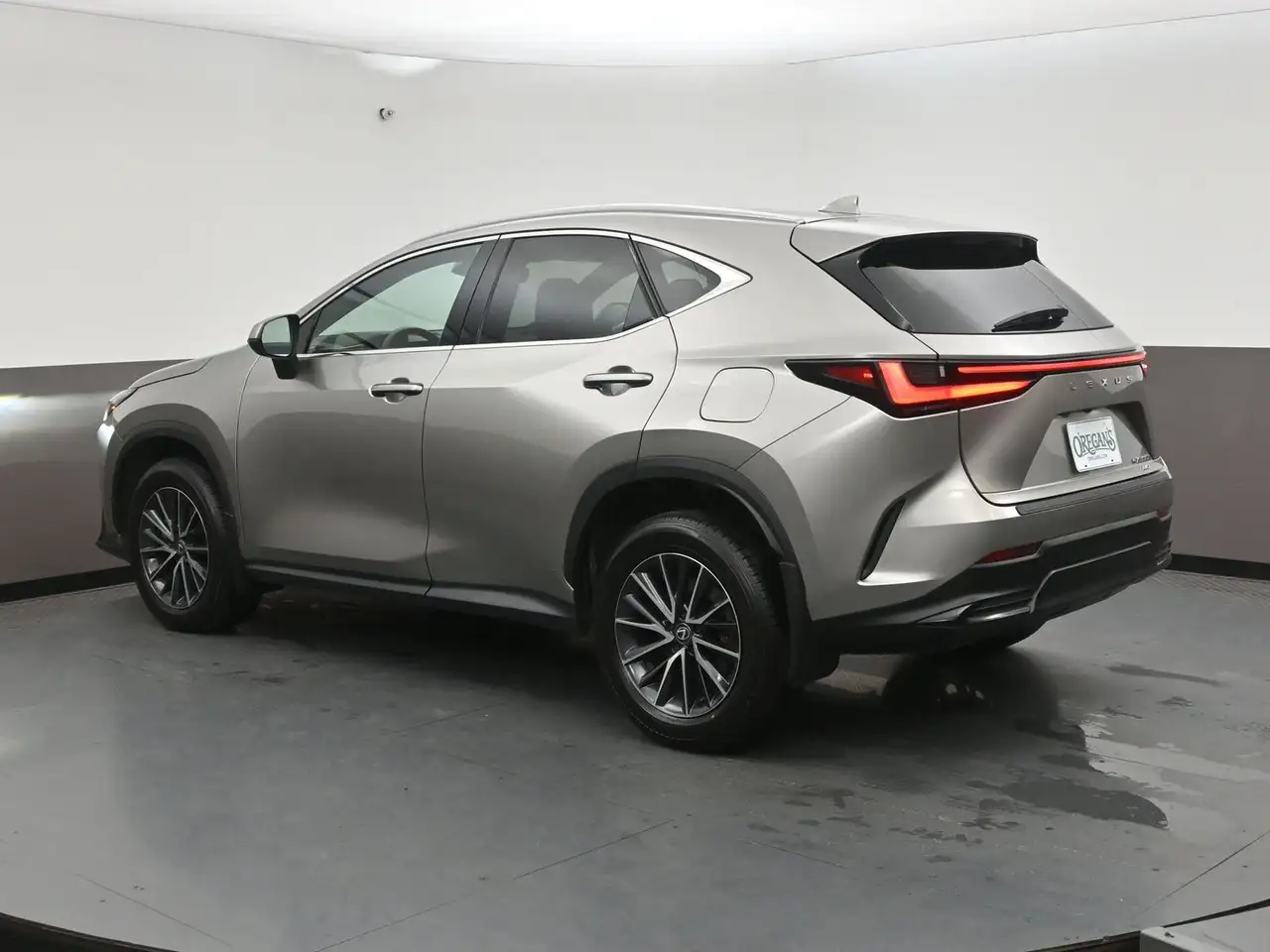 Lexus NX снимка Lexus NX