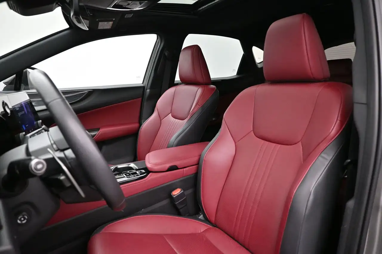 Lexus NX снимка Lexus NX