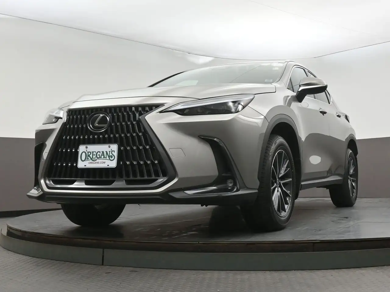 Lexus NX снимка Lexus NX