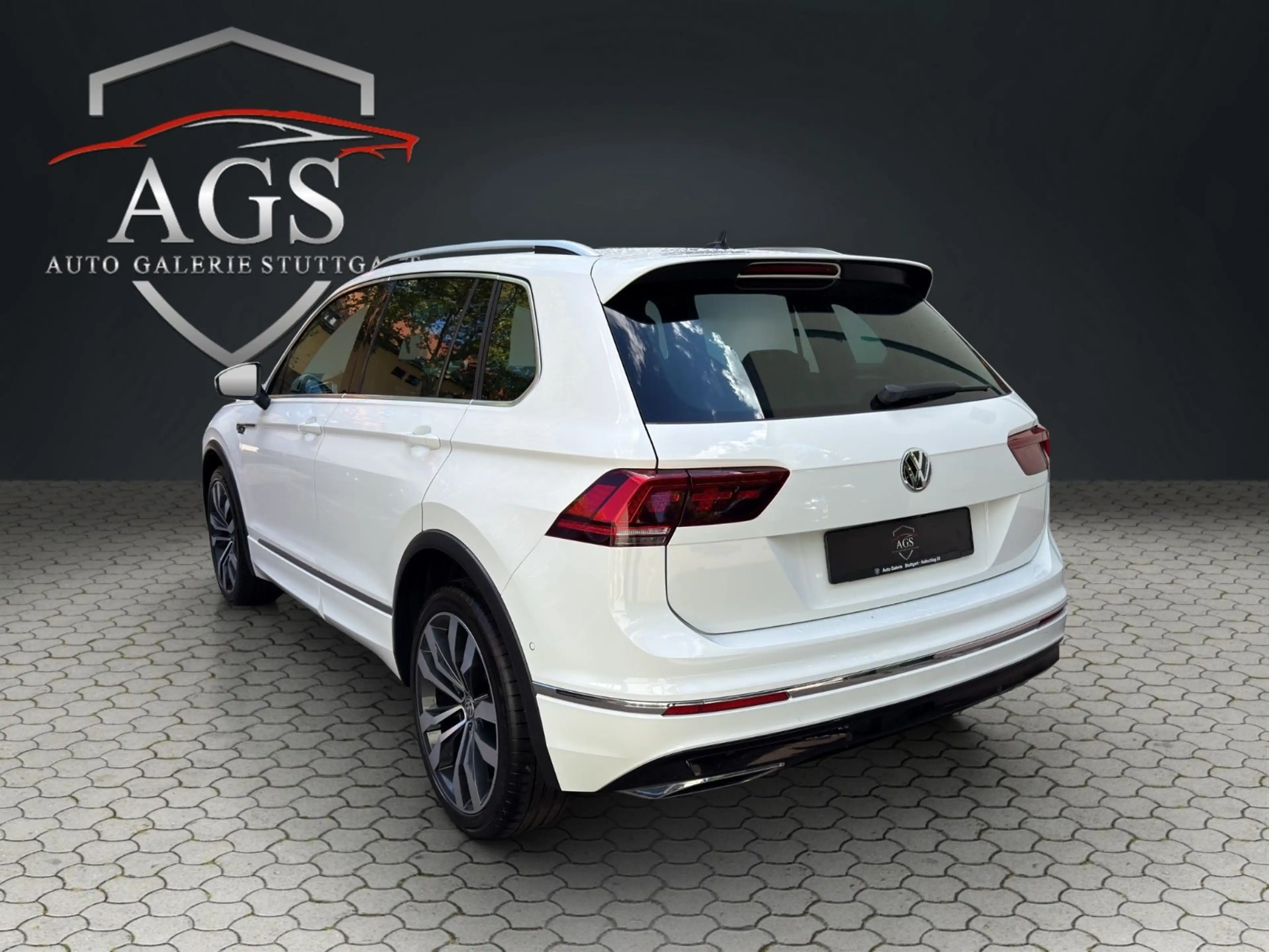 Volkswagen Tiguan 2.0 TDI 4MOTION*R-LINE*PANO*TEMP*360 KAM — photo 3