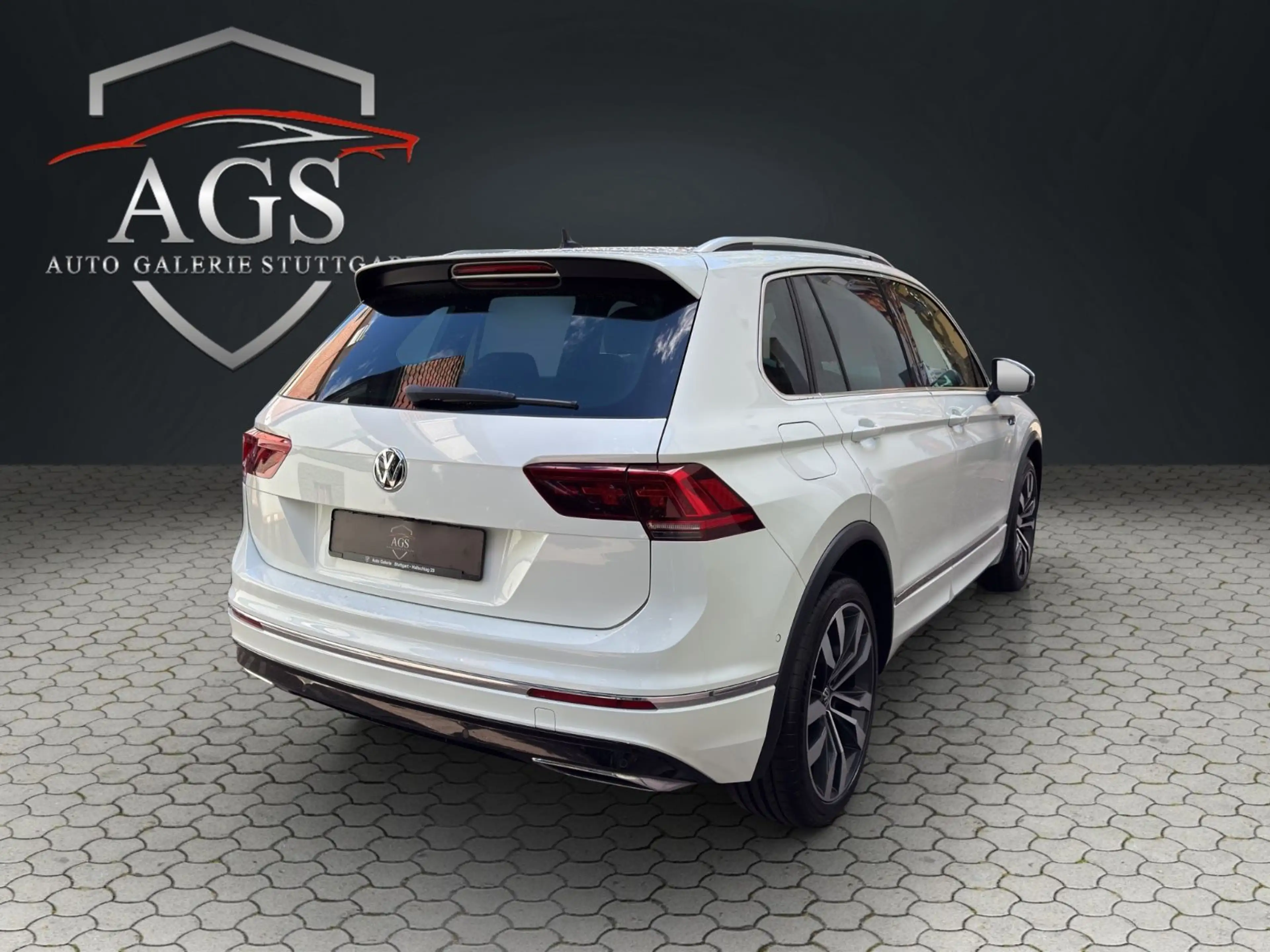 Volkswagen Tiguan 2.0 TDI 4MOTION*R-LINE*PANO*TEMP*360 KAM — photo 6