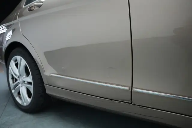 Mercedes-Benz C view 13