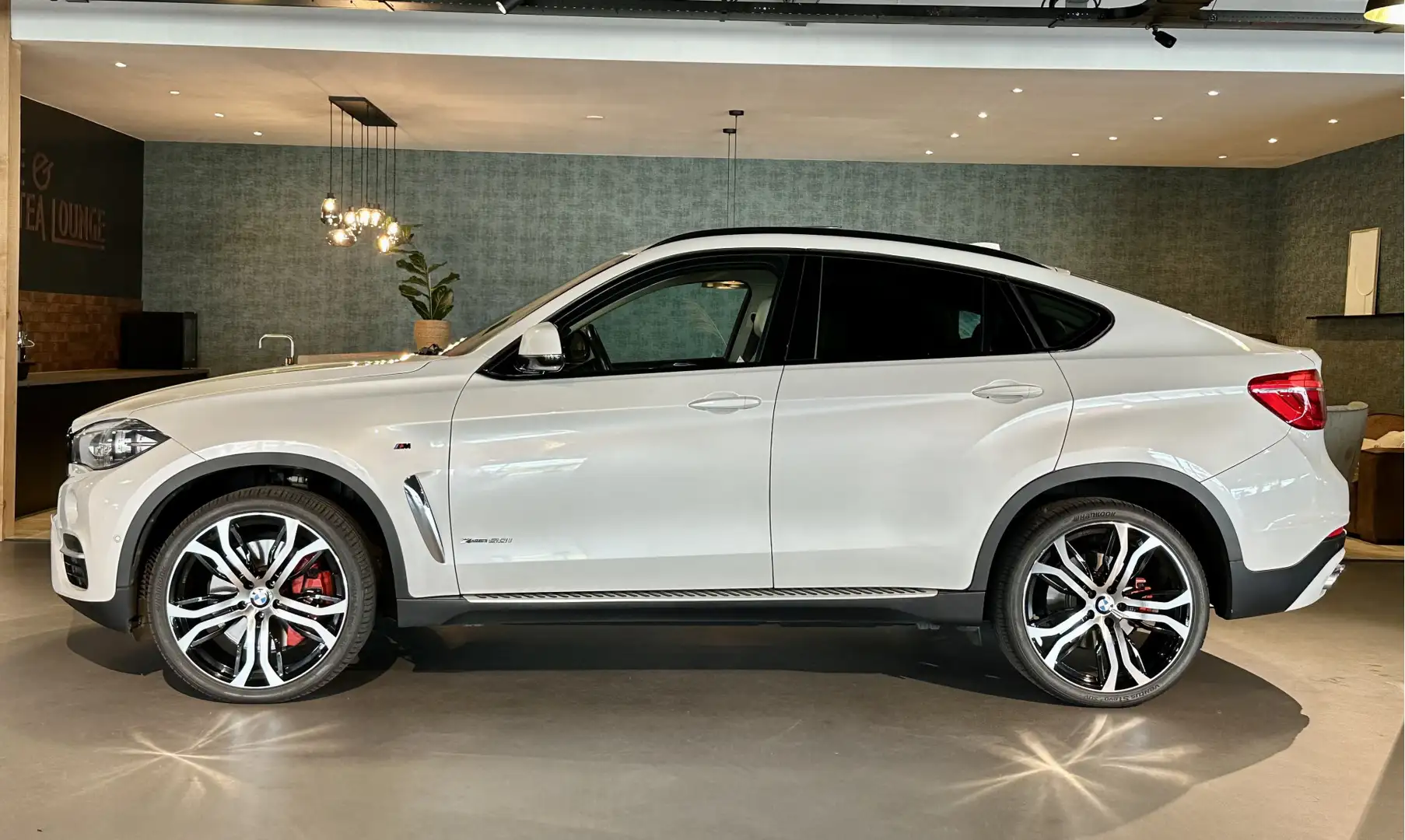 BMW X6 50i V8 449pk I Facelift I 22" I Virtual Cockpit Blanc - 2