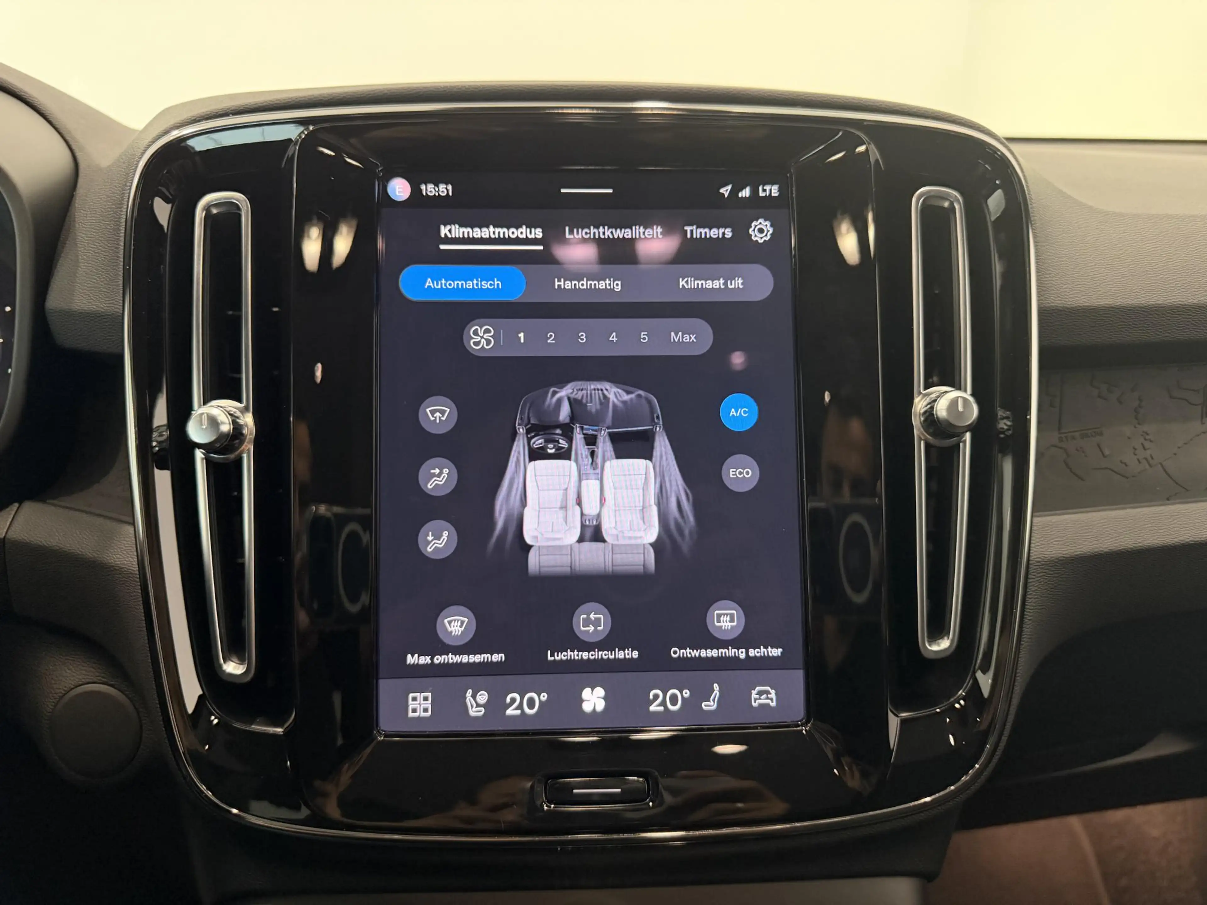 Volvo C40 Recharge Twin Ultimate 78 kWh | 94,1 % SOH | Panor — photo 12