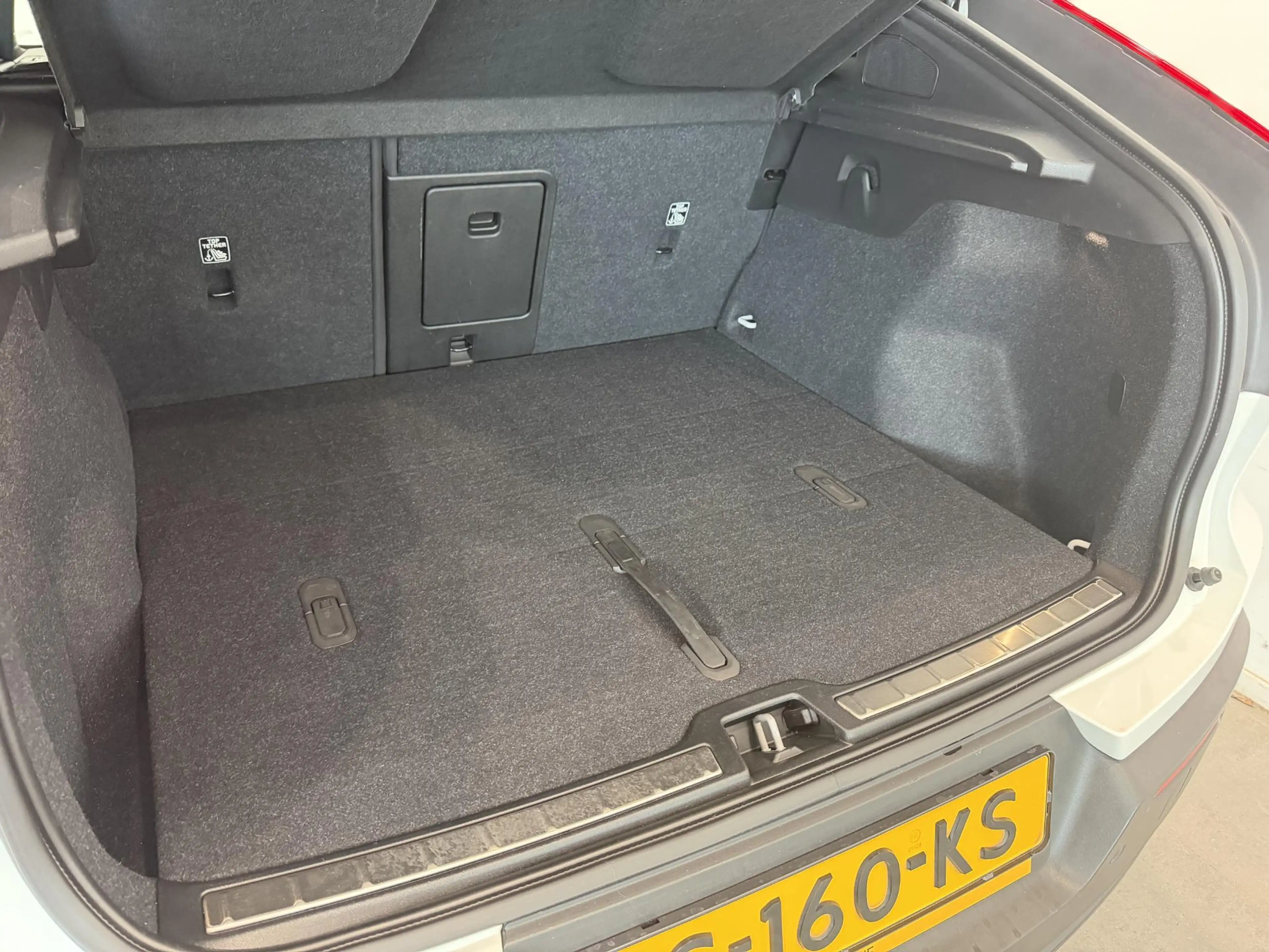 Volvo C40 Recharge Twin Ultimate 78 kWh | 94,1 % SOH | Panor — photo 9