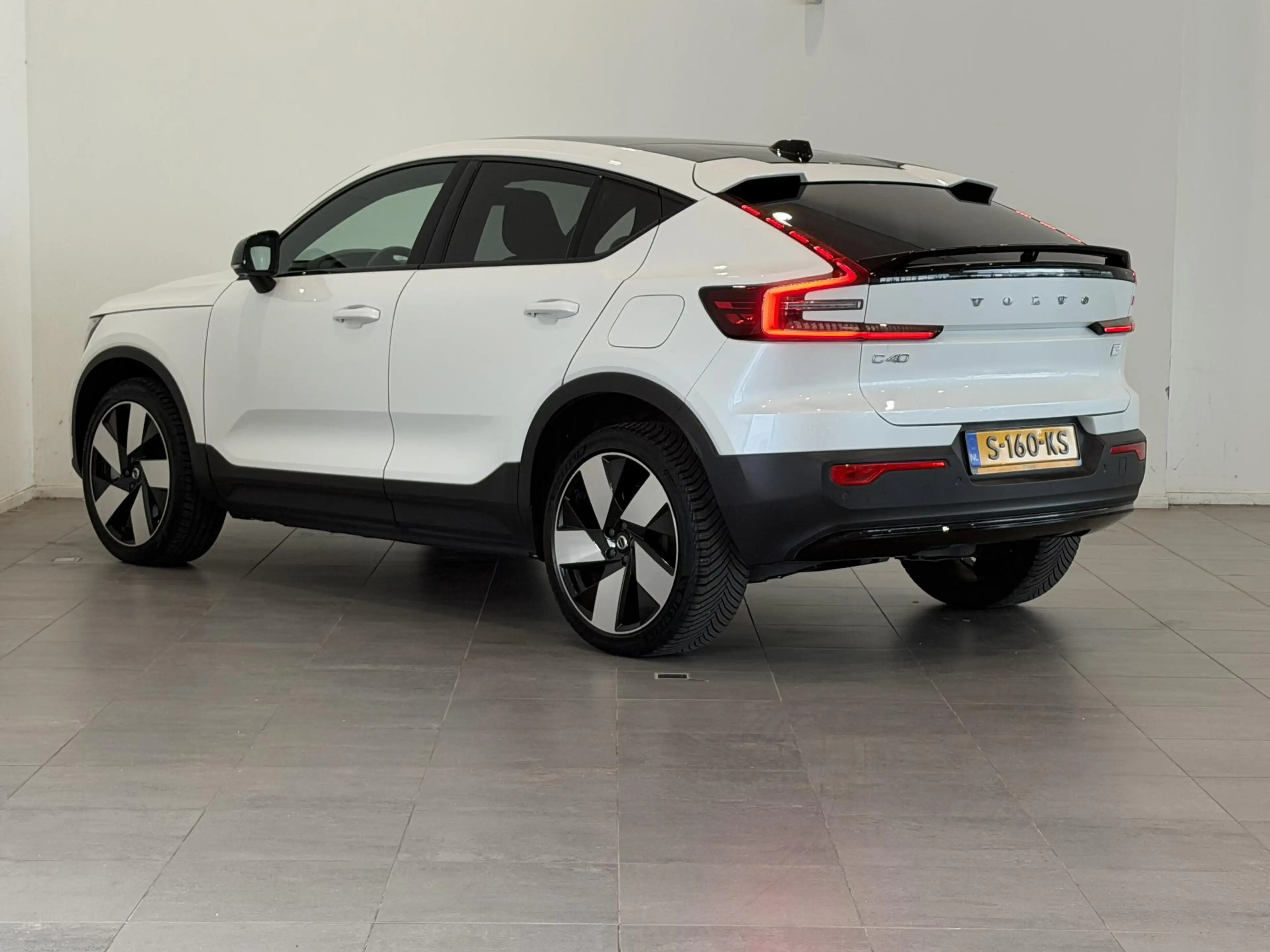 Volvo C40 Recharge Twin Ultimate 78 kWh | 94,1 % SOH | Panor — photo 6