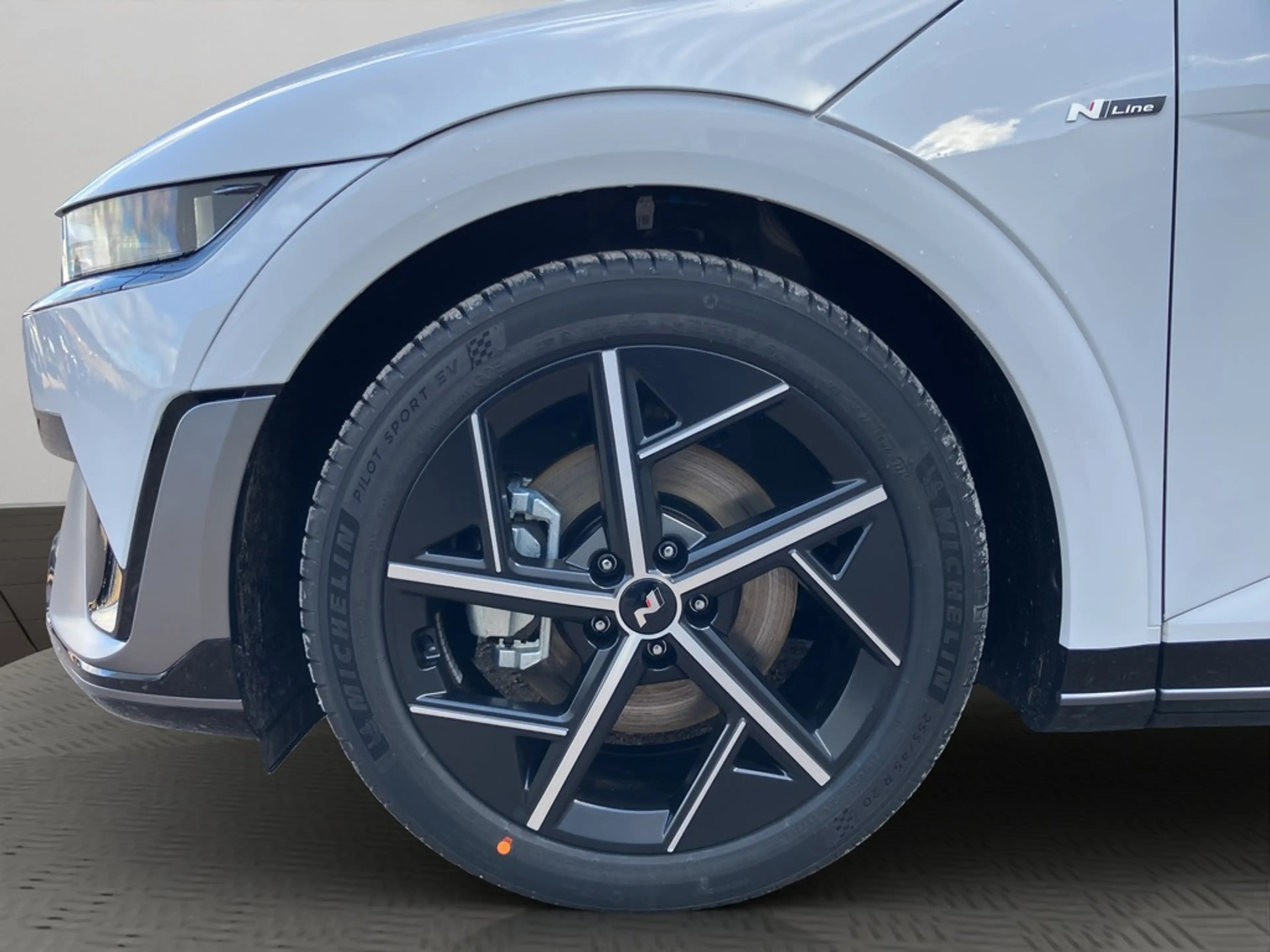Hyundai IONIQ 5 84 kWh 2WD N LINE MATRIX LED WÄRMEPUMPE — photo 3