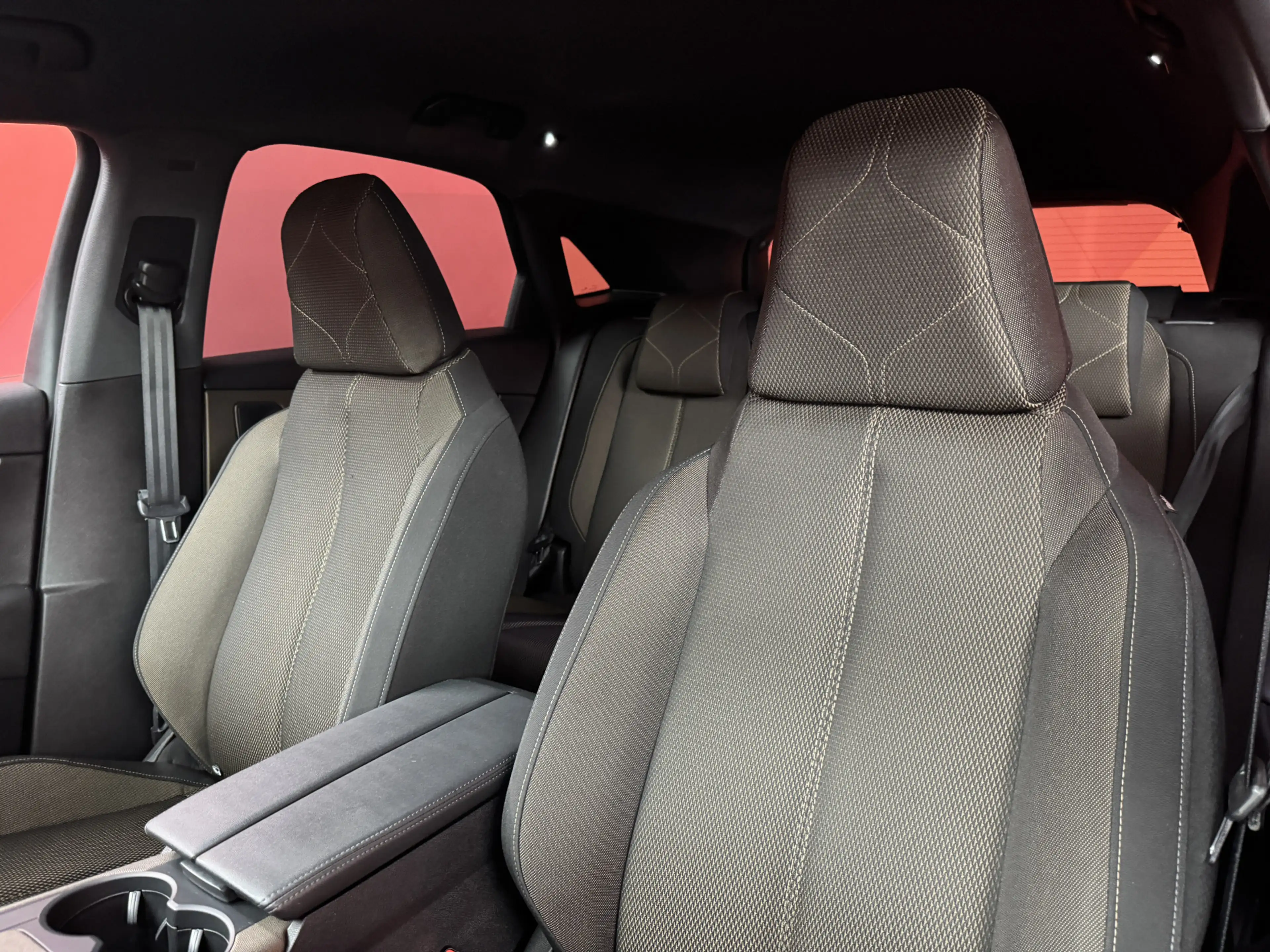 DS Automobiles DS 7 Crossback E-Tense 4x4 Performance Line | Navi | Clima | LED — photo 11