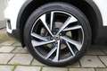 Volvo XC40 D4 AWD Geartronic R-Design LED Navigation Alcantar Weiß - thumbnail 21