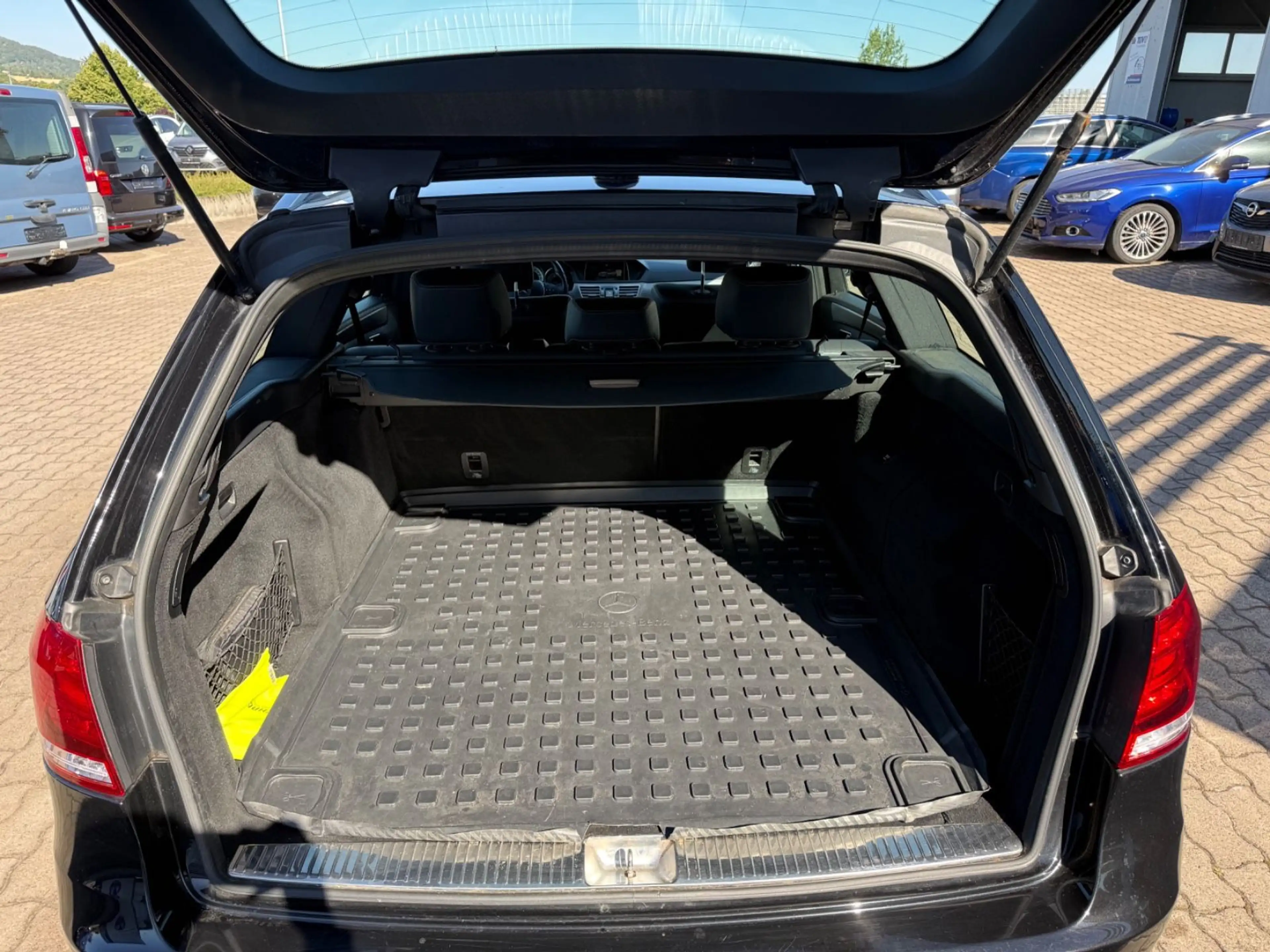 Mercedes-Benz E 220 E T-Modell E 220 BlueTec 2-Zonen ECO — photo 13