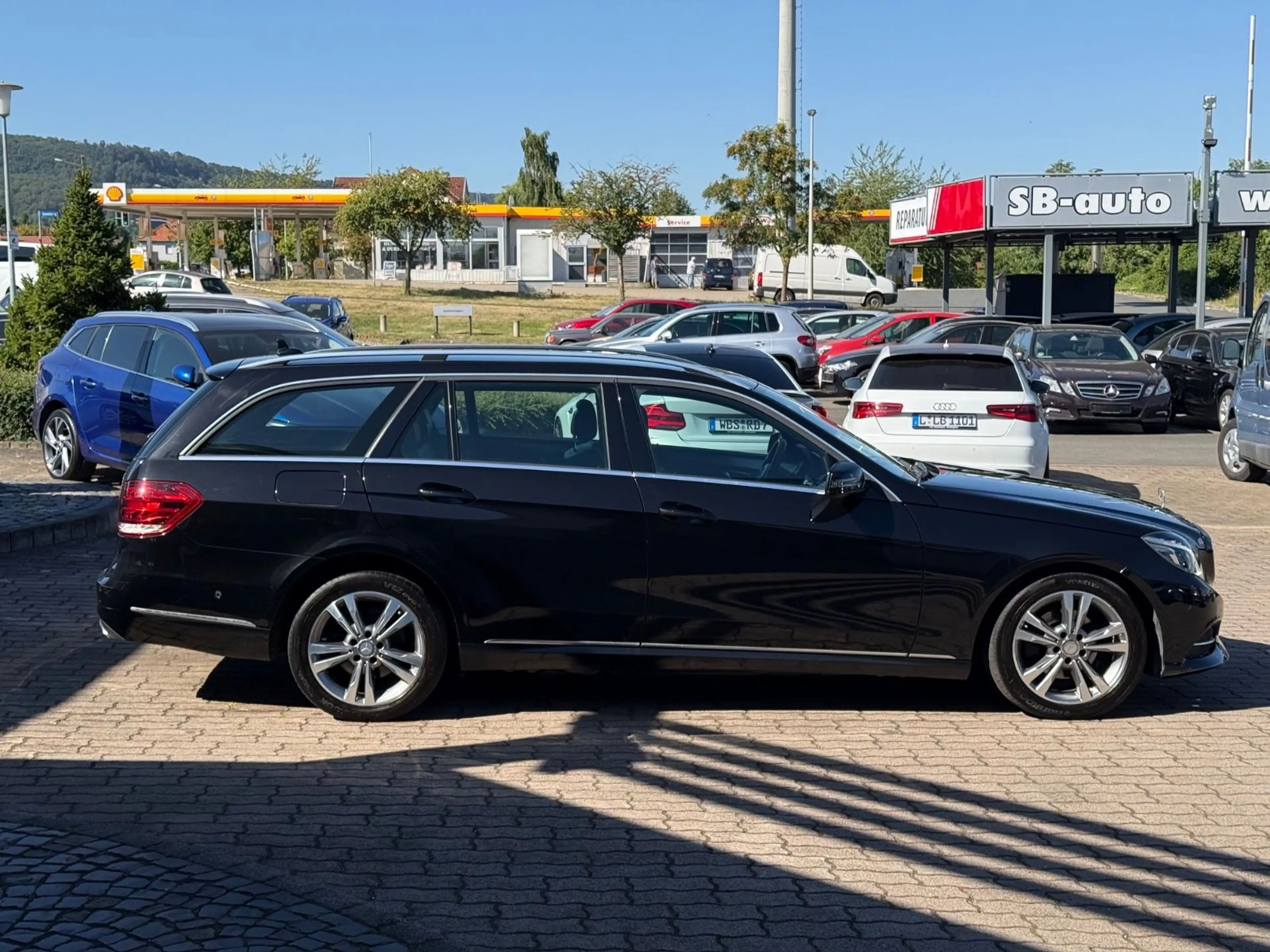 Mercedes-Benz E 220 E T-Modell E 220 BlueTec 2-Zonen ECO — photo 4