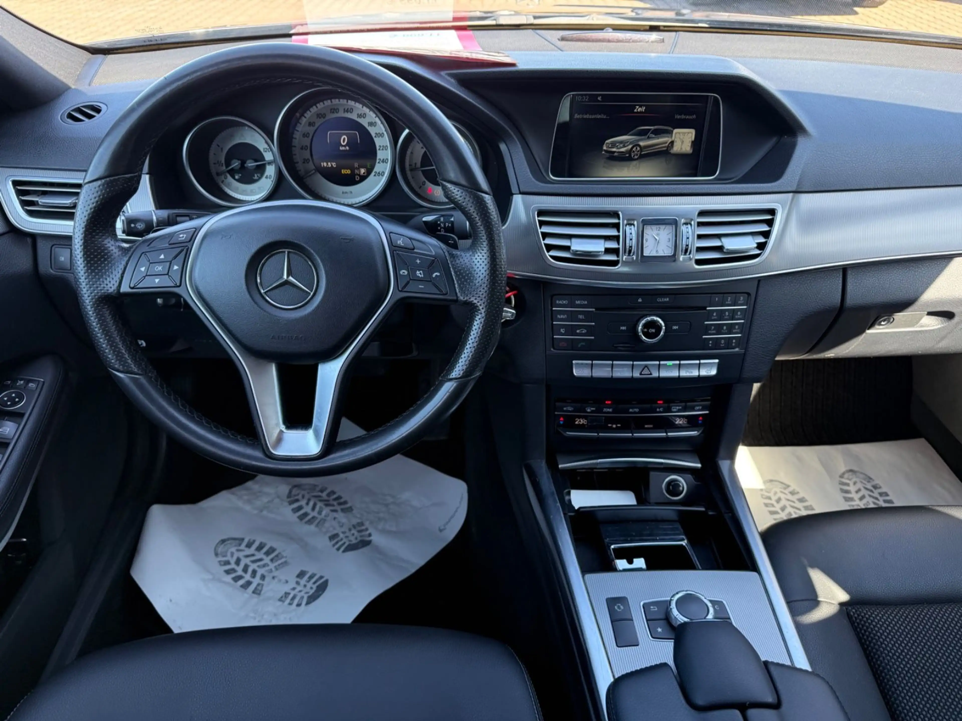 Mercedes-Benz E 220 E T-Modell E 220 BlueTec 2-Zonen ECO — photo 11