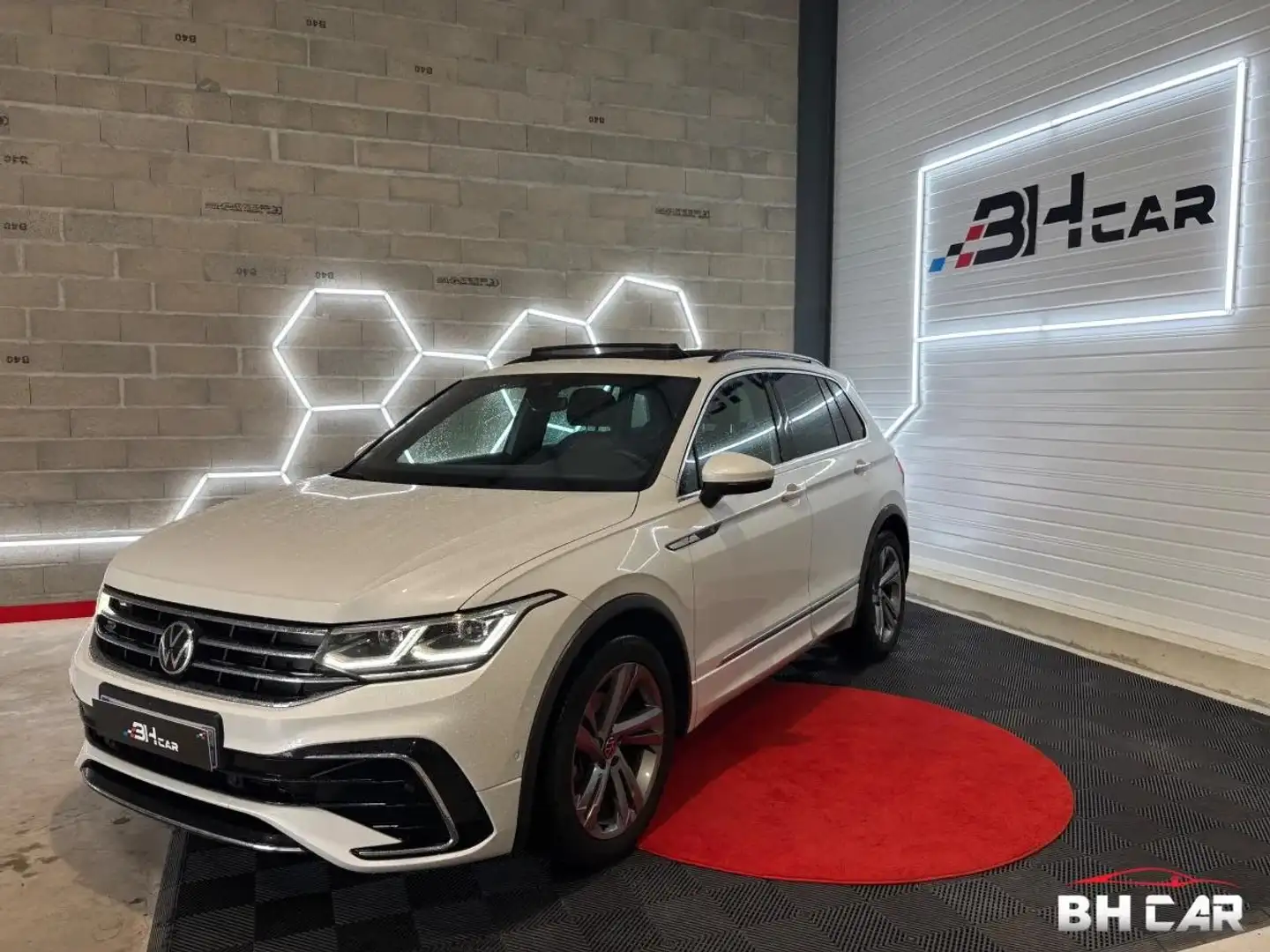 Volkswagen Tiguan 2.0 TDI 150 R-LINE DSG BVA - 1