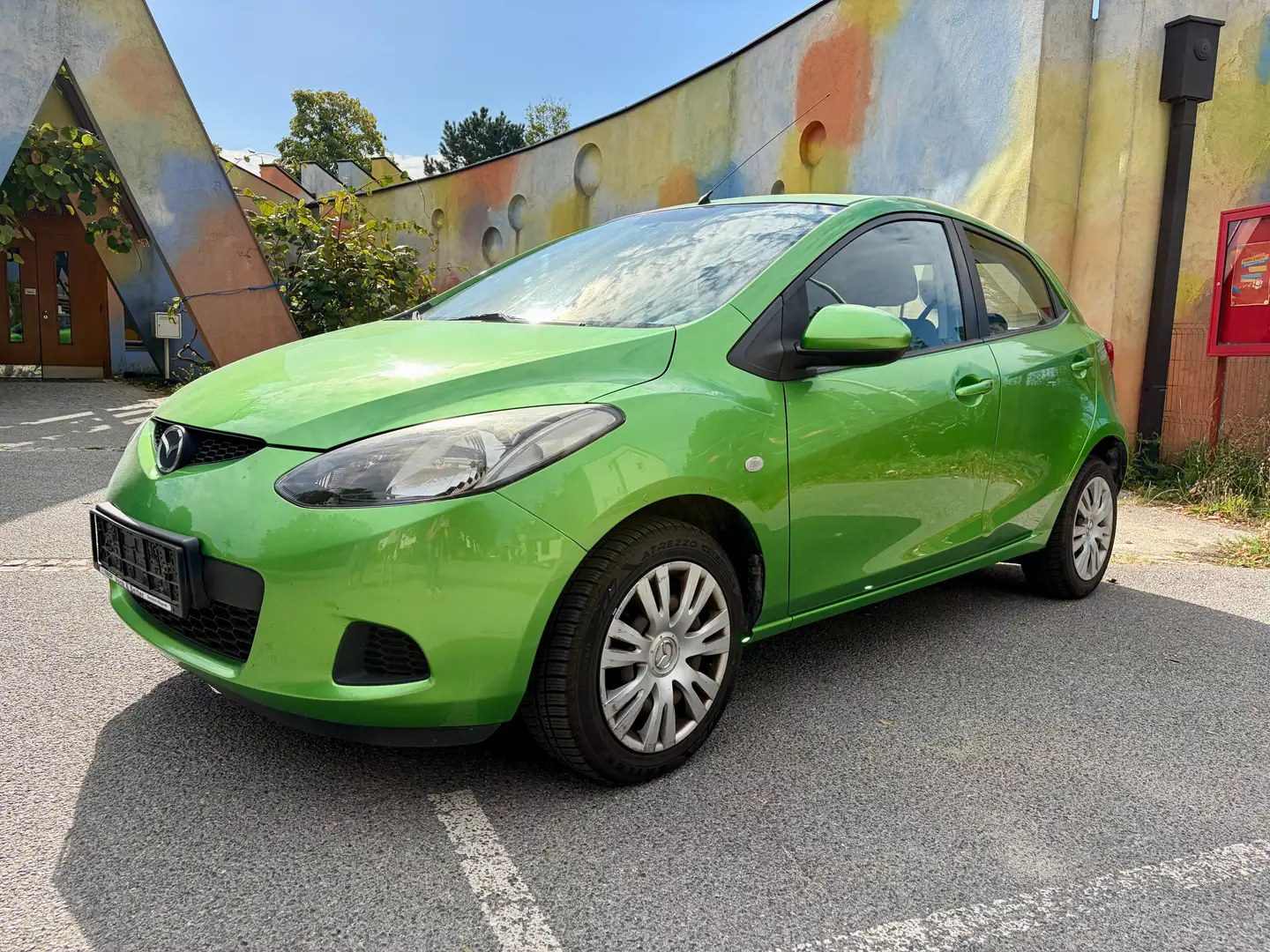 Mazda 2 Mazda 2 1,3i Jubiläumsedition Jubiläumsedition Grün - 1