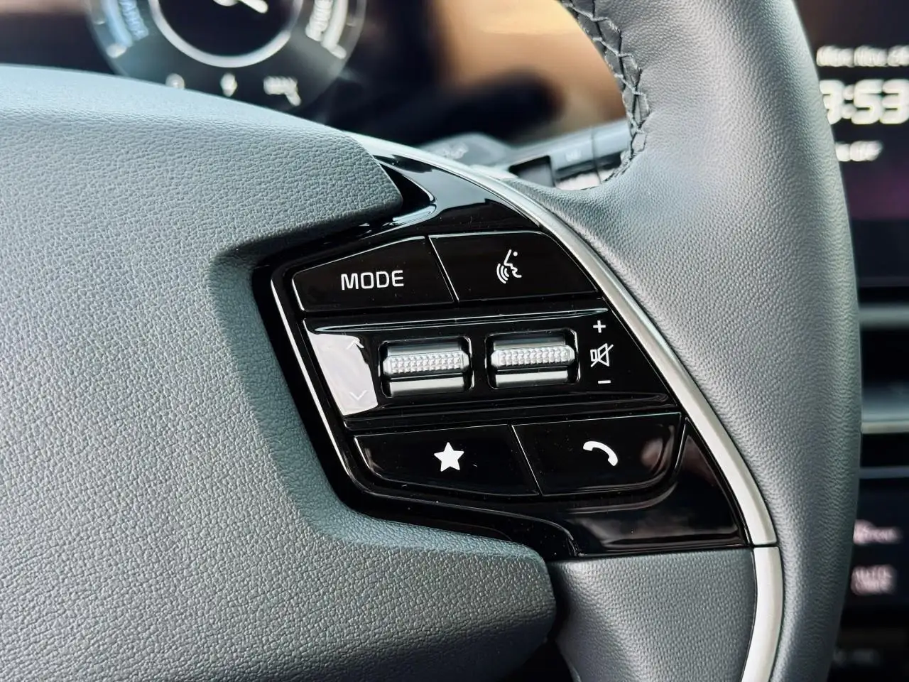 Kia Niro снимка Kia Niro
