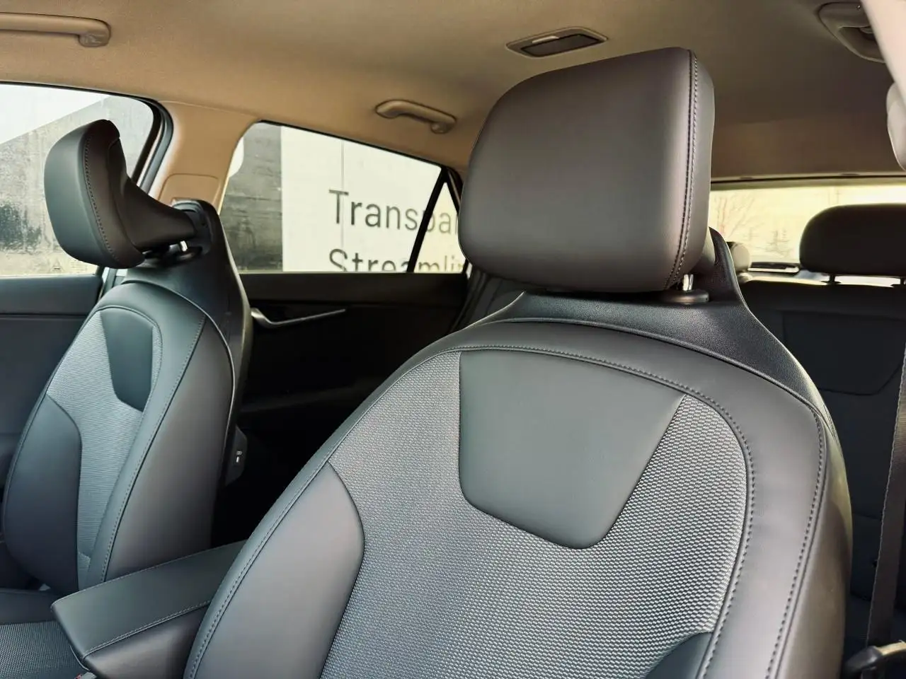 Kia Niro снимка Kia Niro