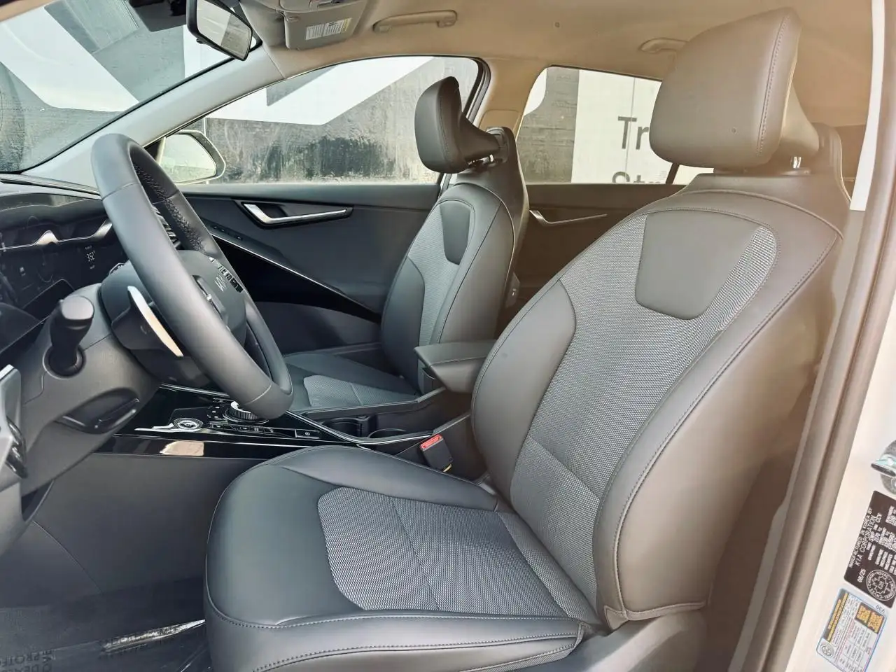 Kia Niro снимка Kia Niro