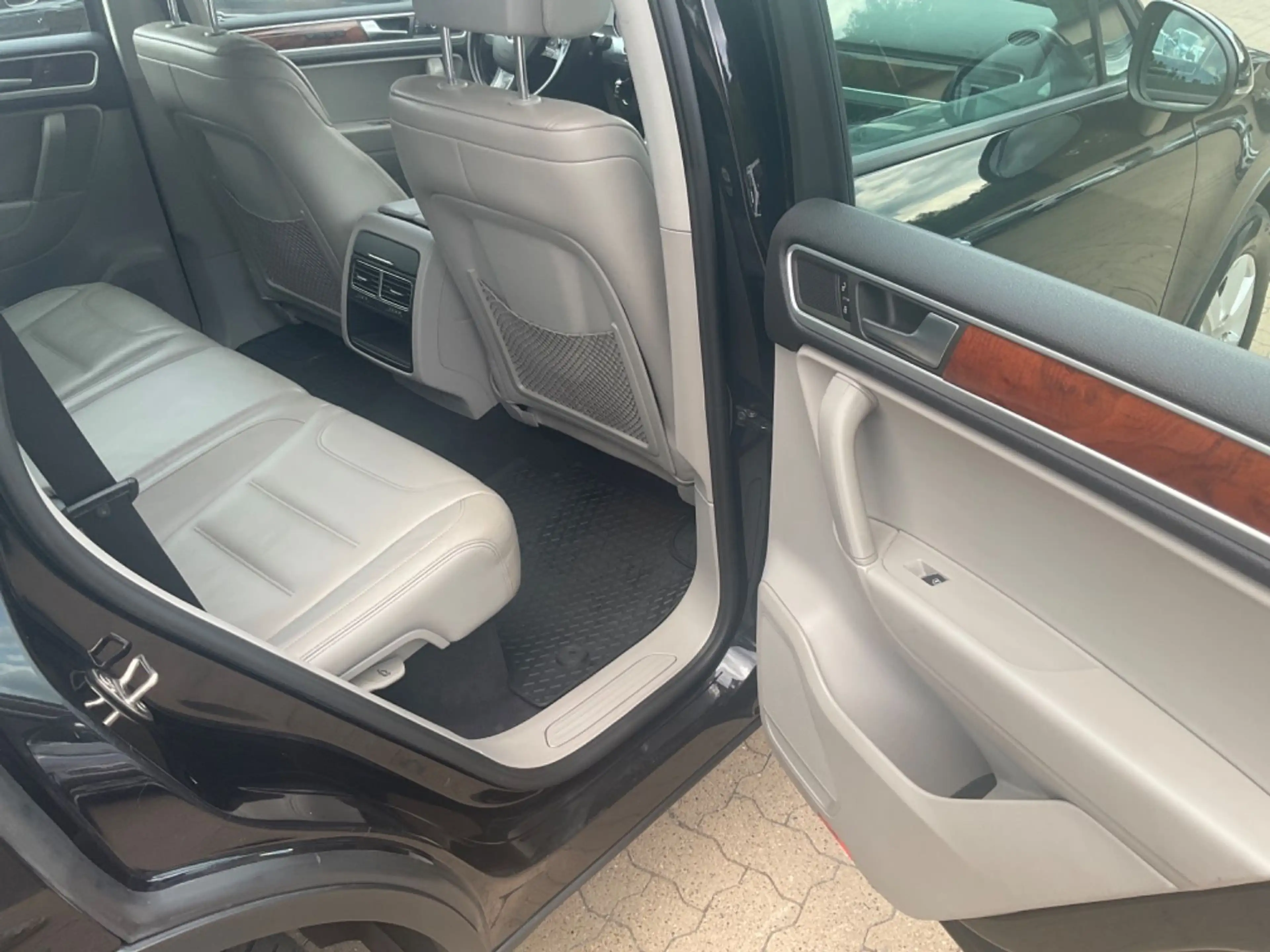 Volkswagen Touareg V6 TDI BMT TÜV 05.2027 — photo 5