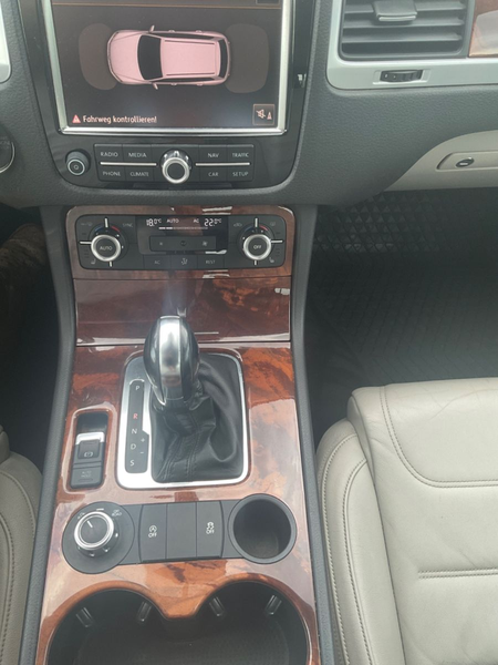 Volkswagen Touareg V6 TDI BMT TÜV 05.2027 — photo 15