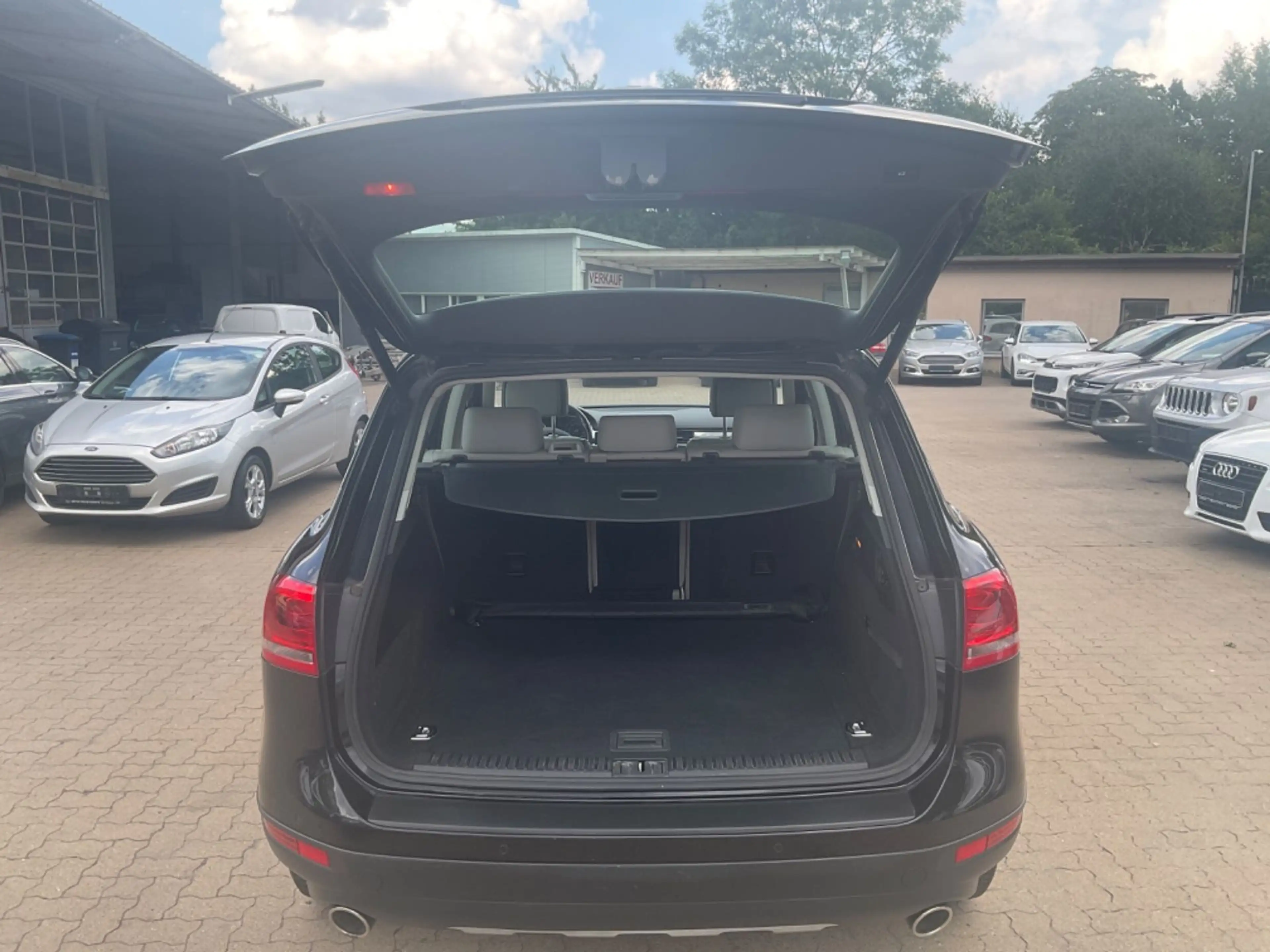 Volkswagen Touareg V6 TDI BMT TÜV 05.2027 — photo 7