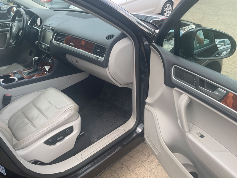 Volkswagen Touareg V6 TDI BMT TÜV 05.2027 — photo 4